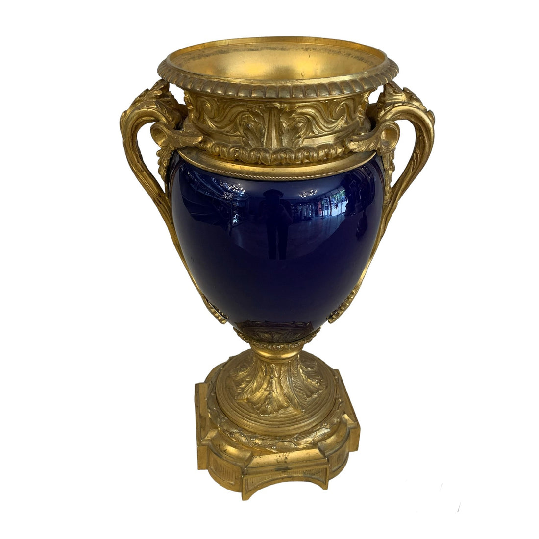 Par de cassolettes franceses azul rey porcelana firmados Sevres Napoleón III. SXIX