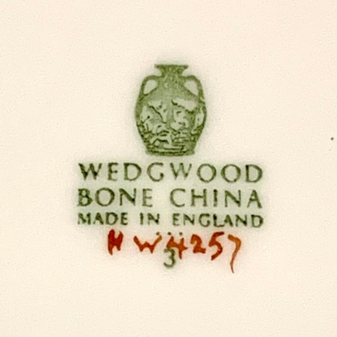 Vajilla de porcelana inglesa "Wedgood" SXX
