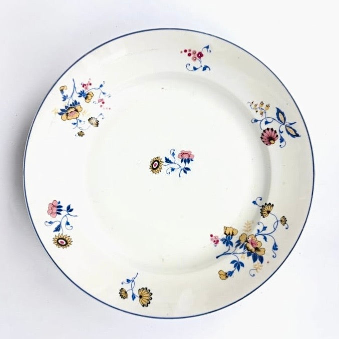Magnifica vajilla de porcelana francesa Limoges de margaritas. Francia SXIX