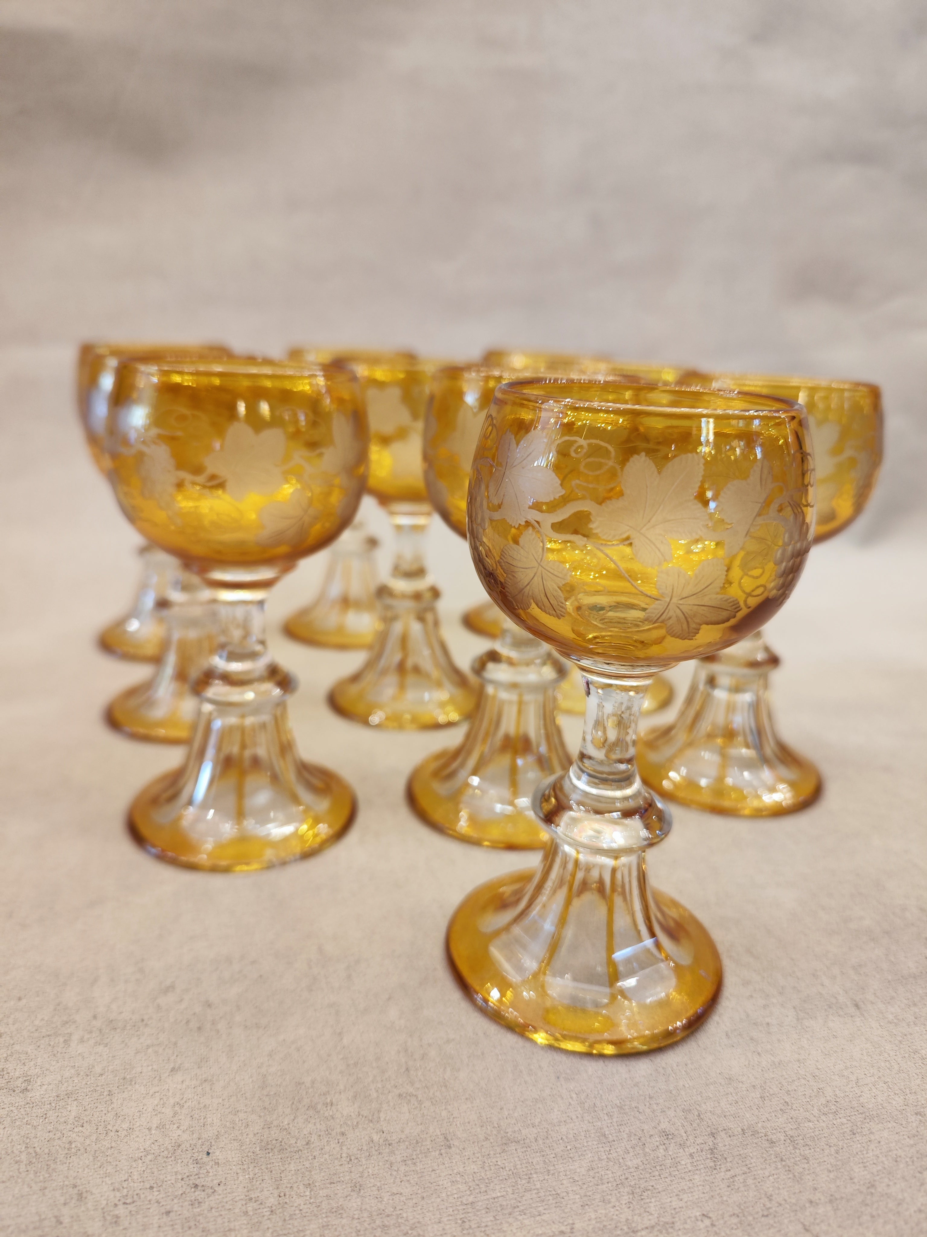 Juego de 9 copas de licor Bohemia. Alemania SXX
