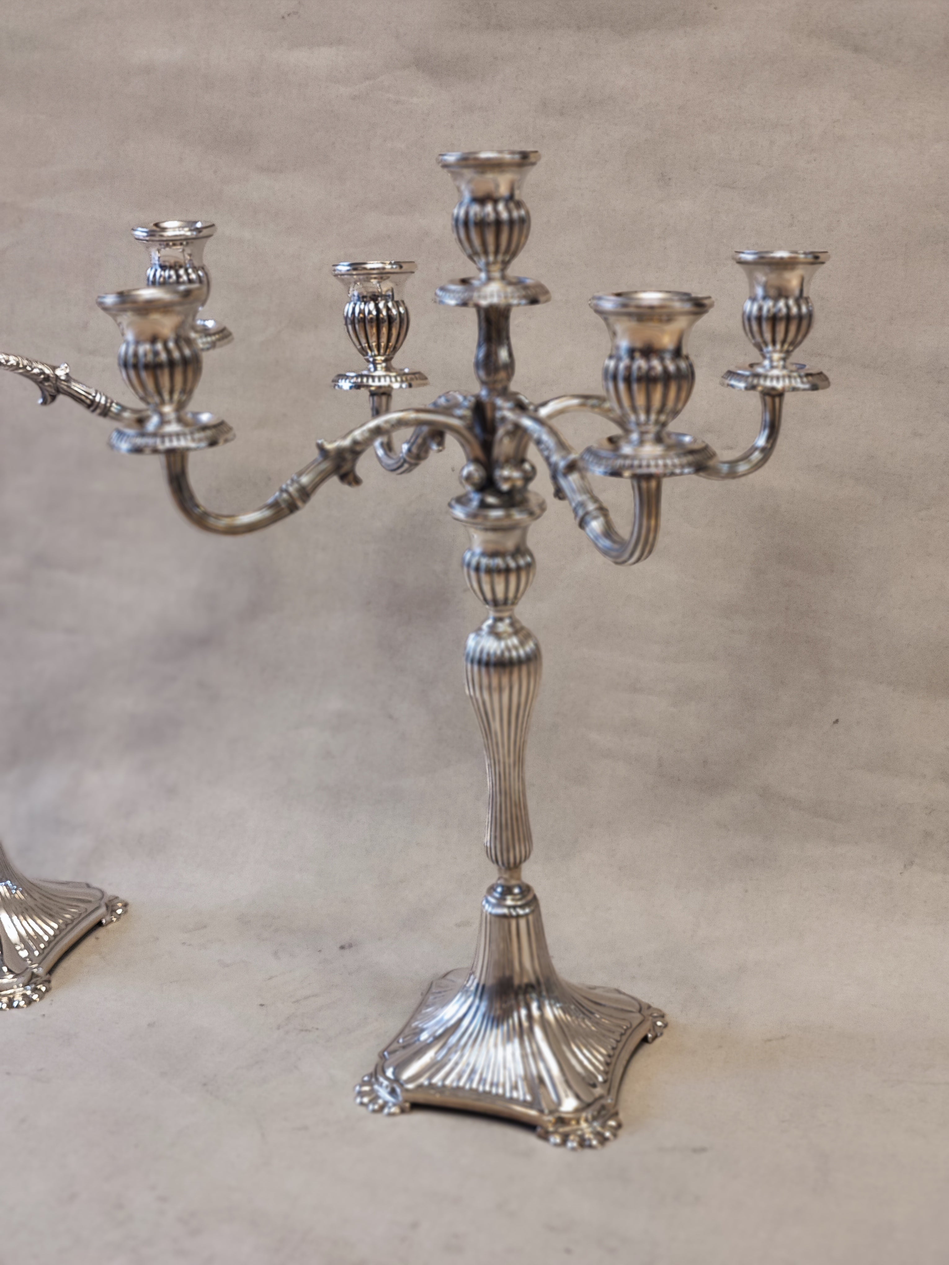 Par de candelabros portugueses SXX