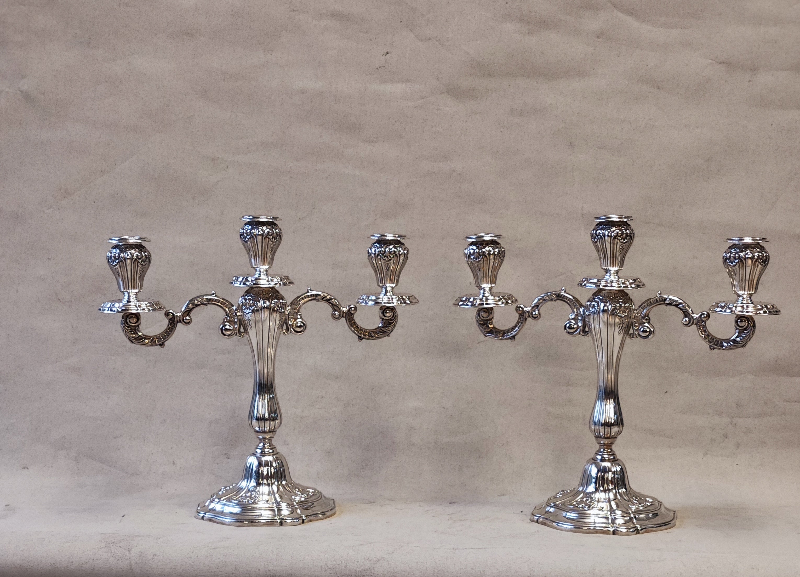 Par de candelabros peruanos plata Camusso. SXX