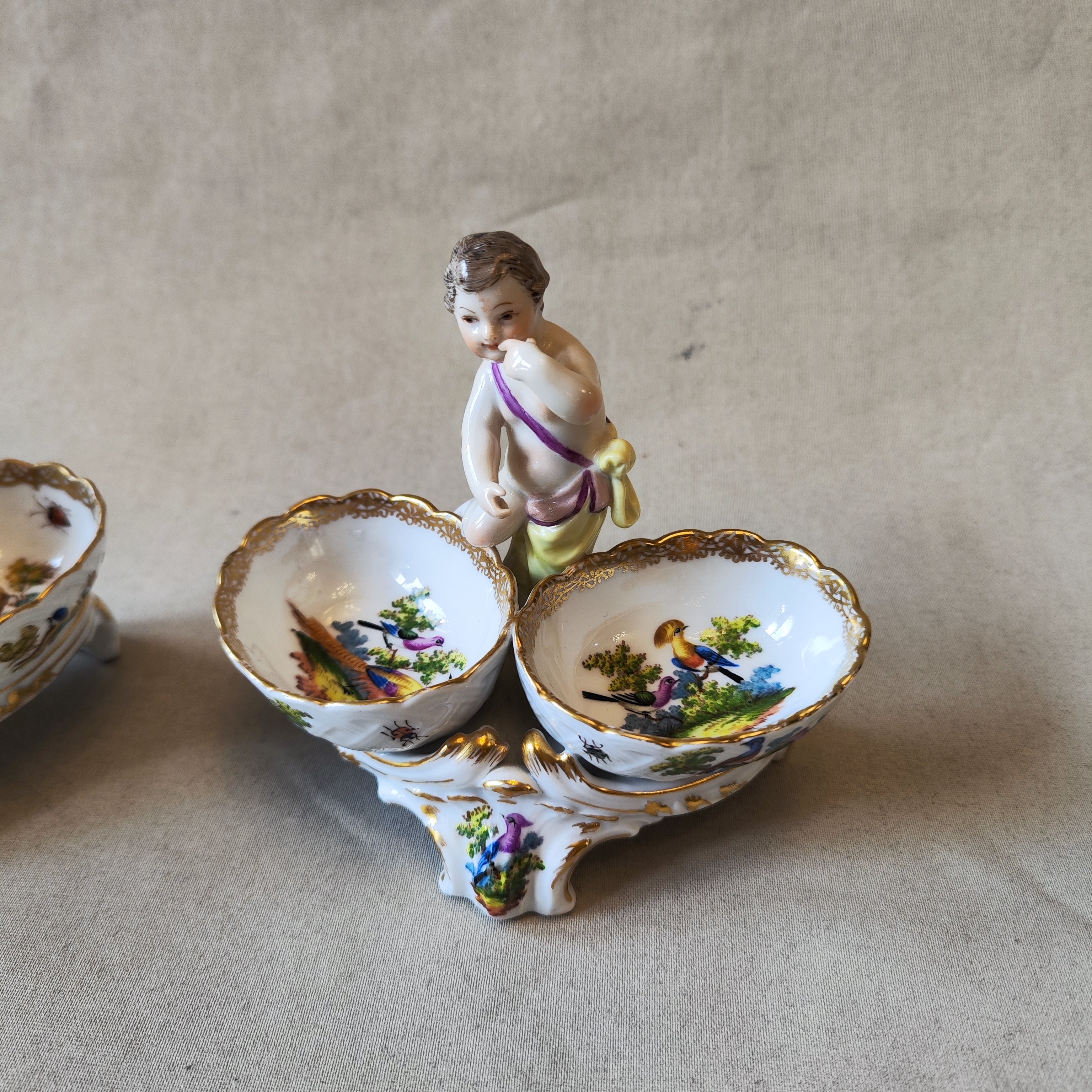 Par de saleros porcelana francesa. SXIX