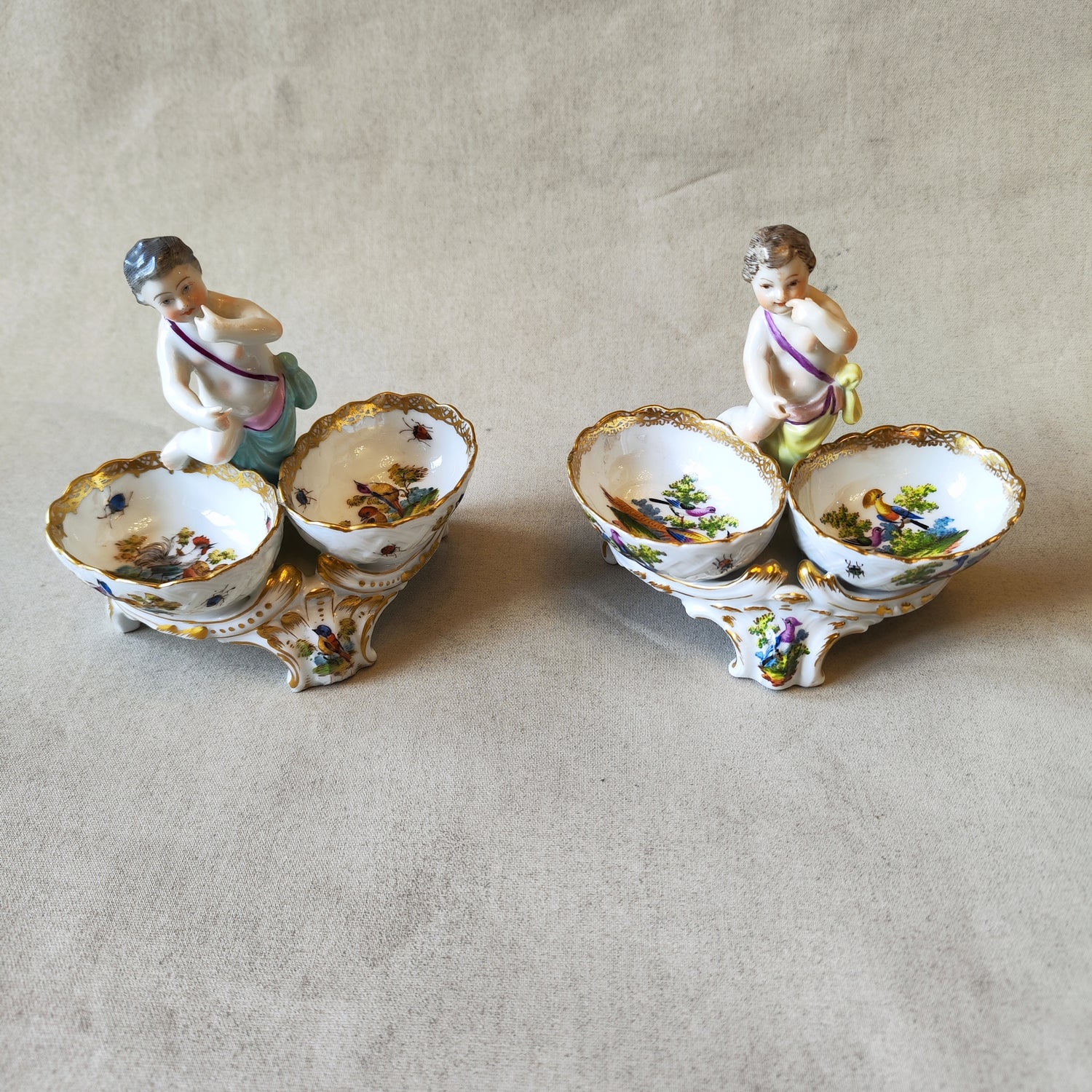 Par de saleros porcelana francesa. SXIX