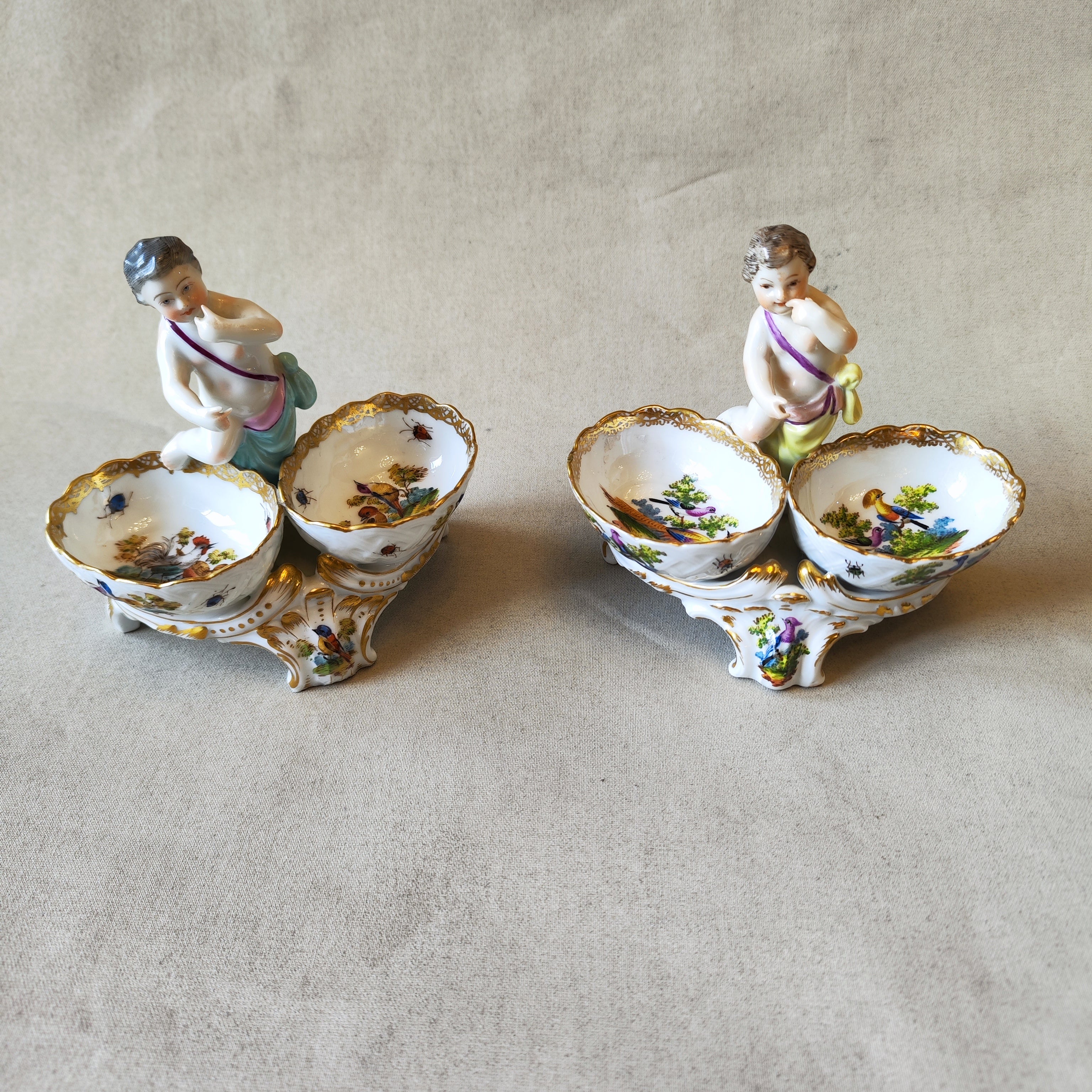Par de saleros porcelana francesa. SXIX