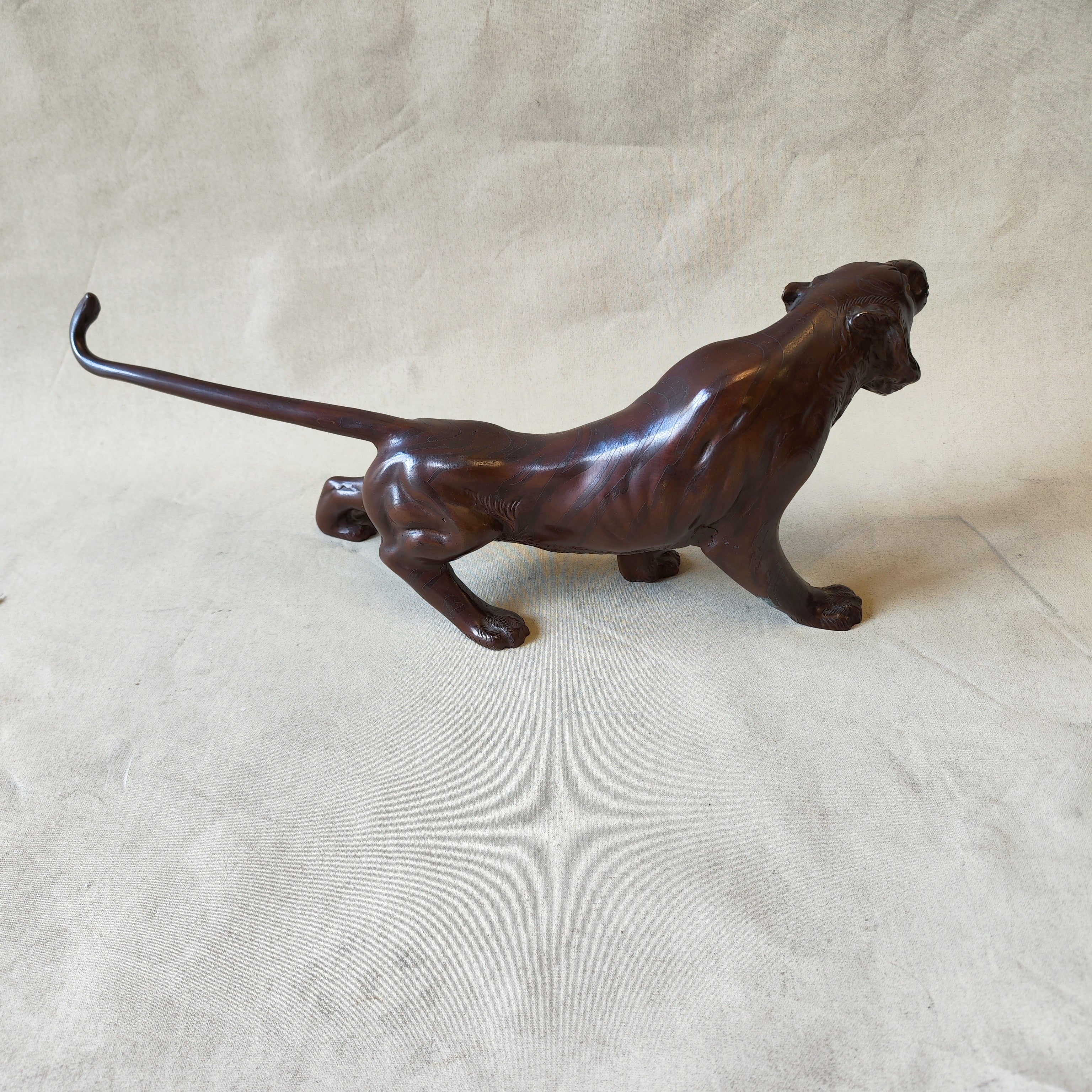 Tigre en bronce MEIJI JAPON. SXIX