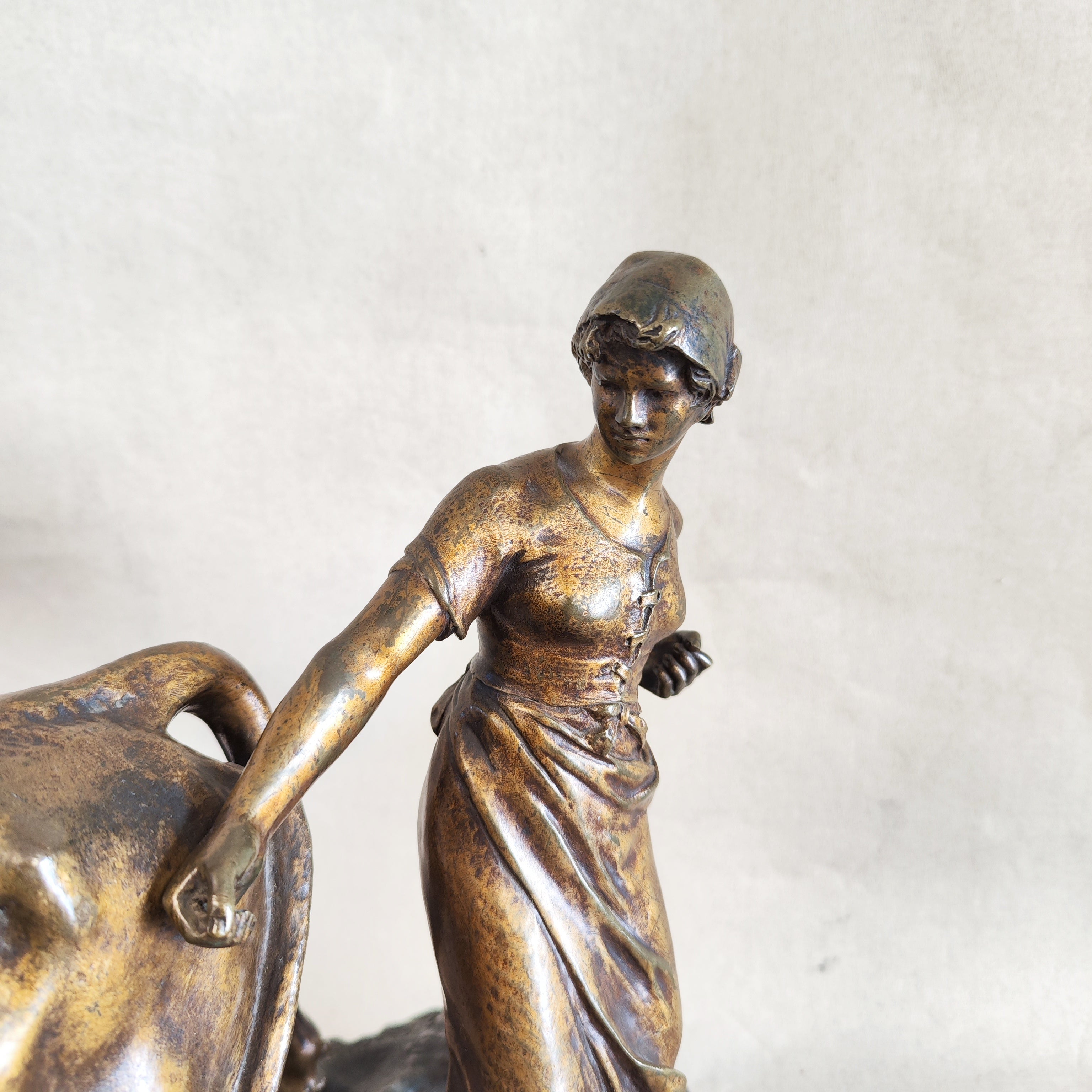 Bronce campesina y toro. Edouard Drouot (1859-1945) Francia