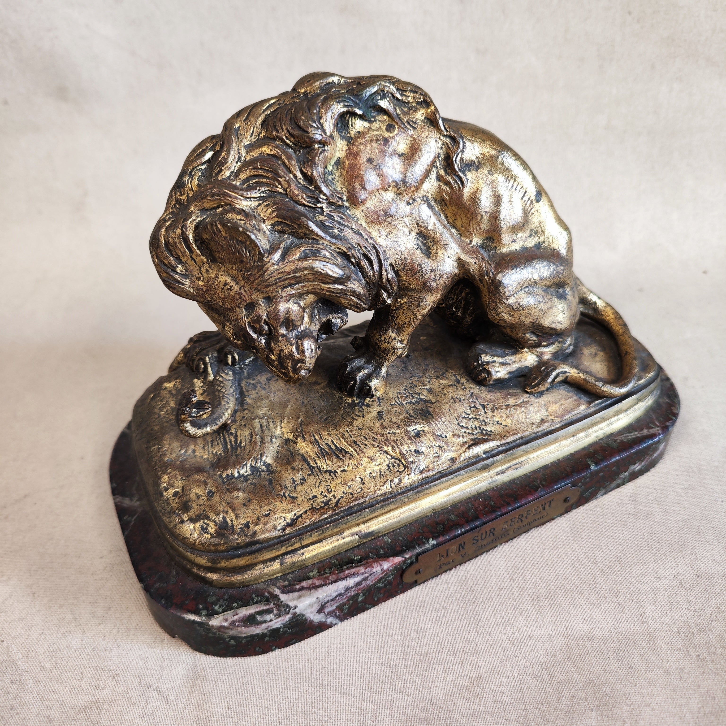 Leon de bronce. Victor Chemin (1823-1901). Francia. SXIX