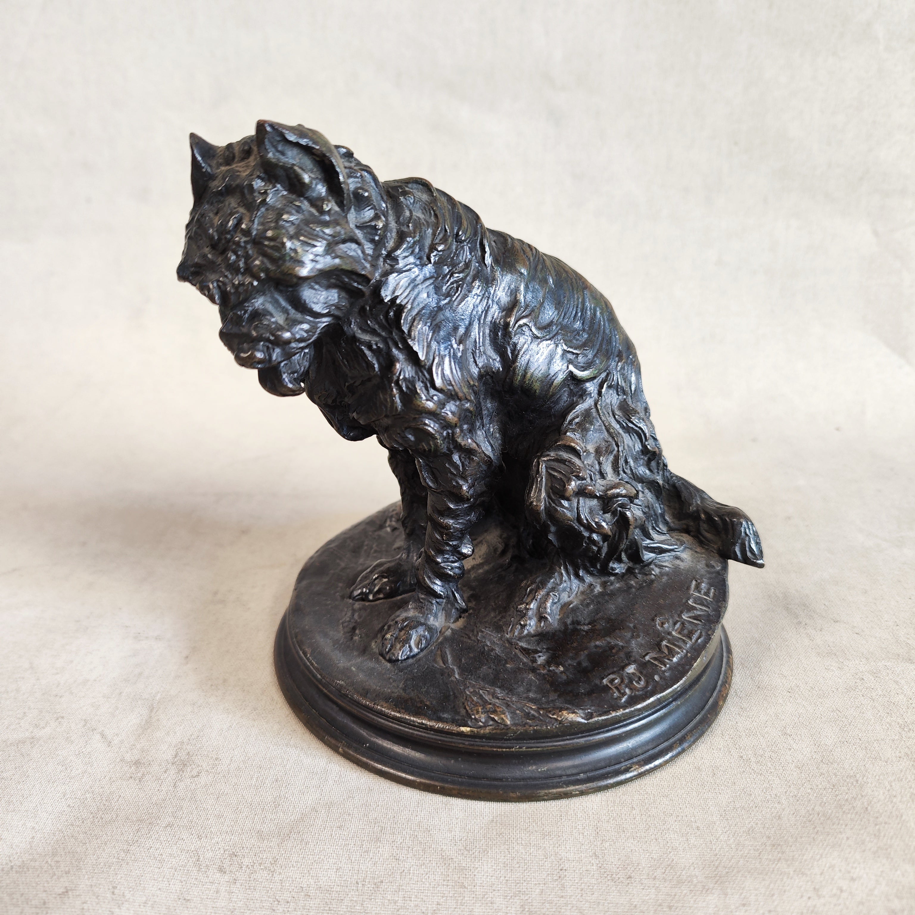 Perro de bronce firmado JP MENE. SXIX