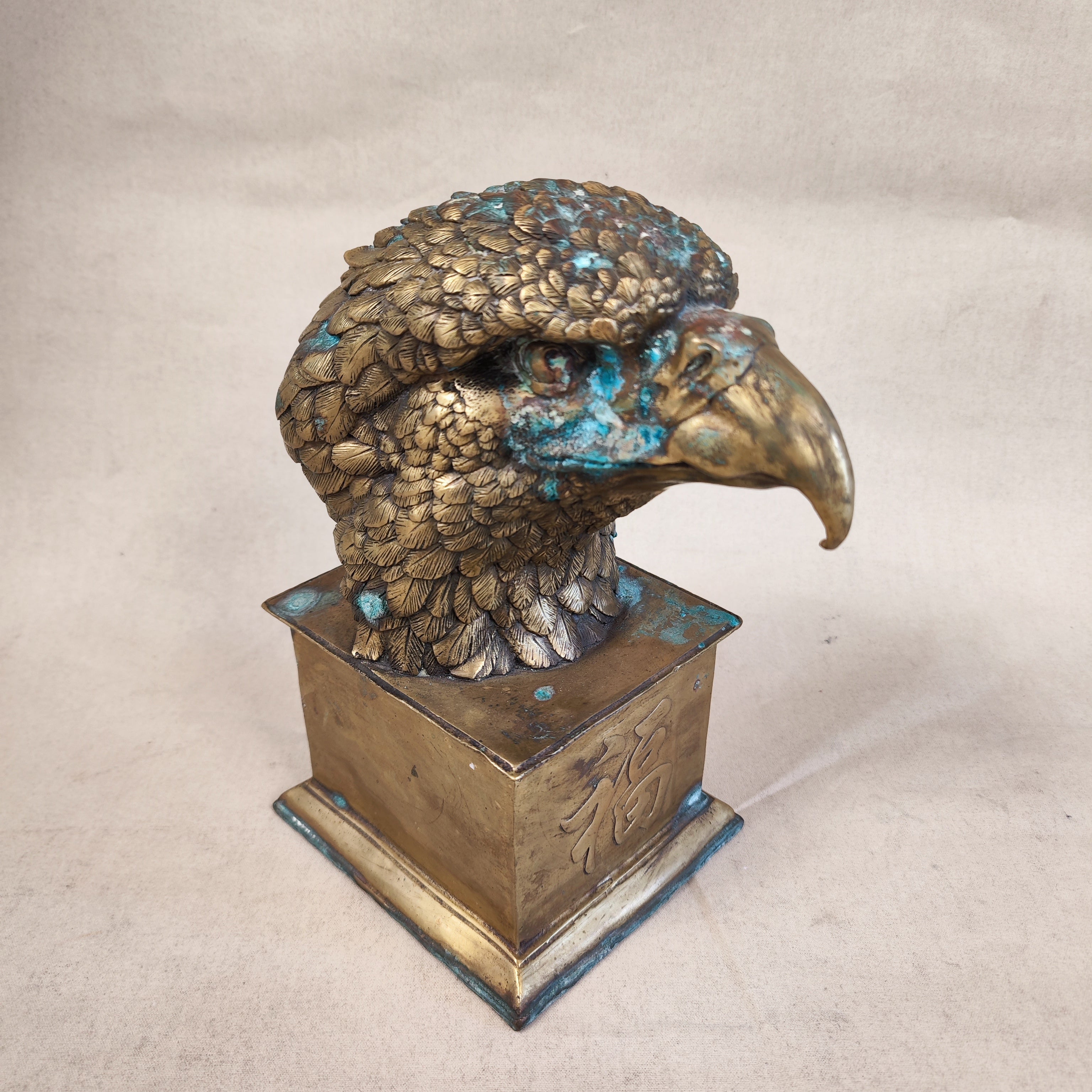 Busto de bronce de águila imperial china SXIX