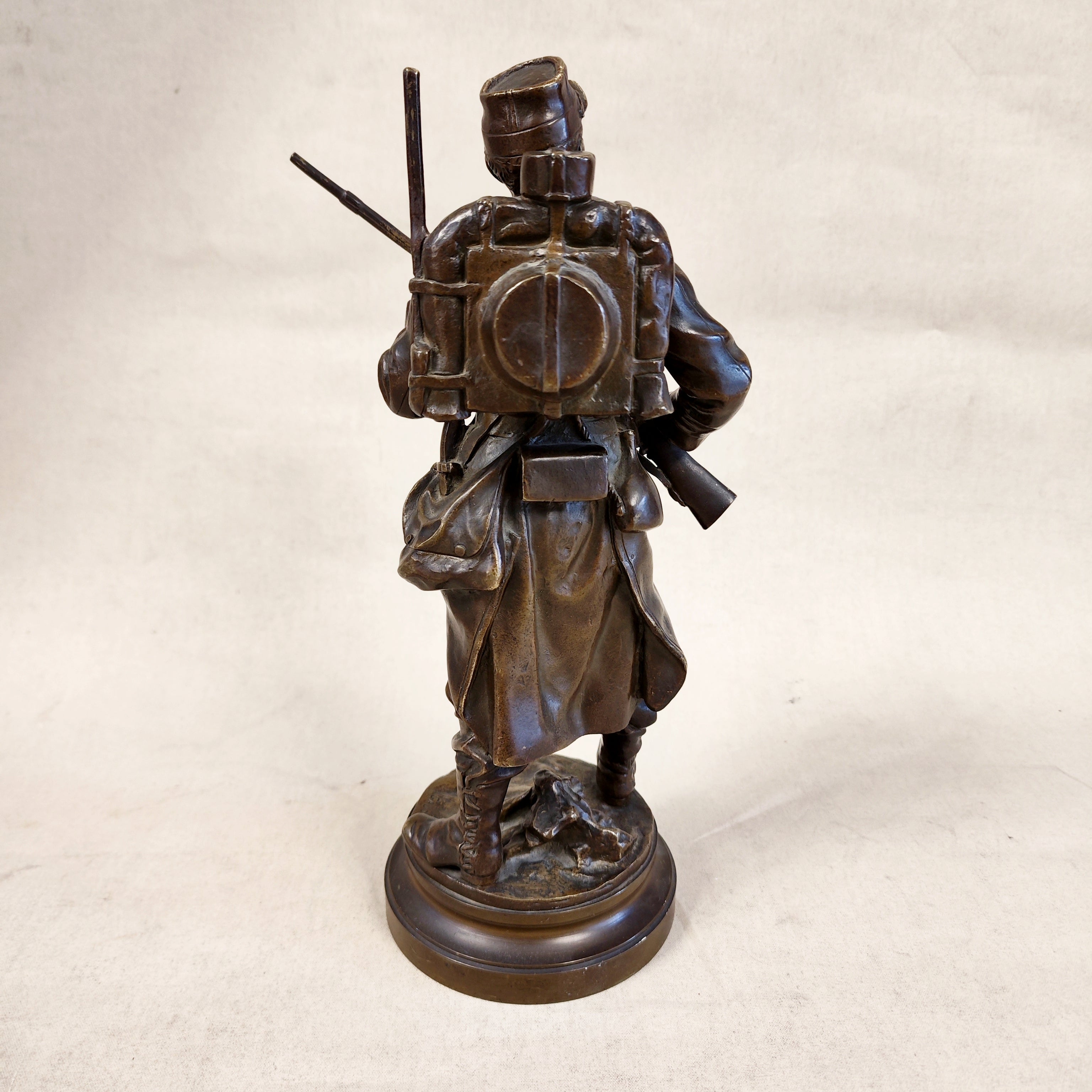 Escultura de bronce de soldado firmado Adrien Gaudez (1845-1902). Francia SXIX