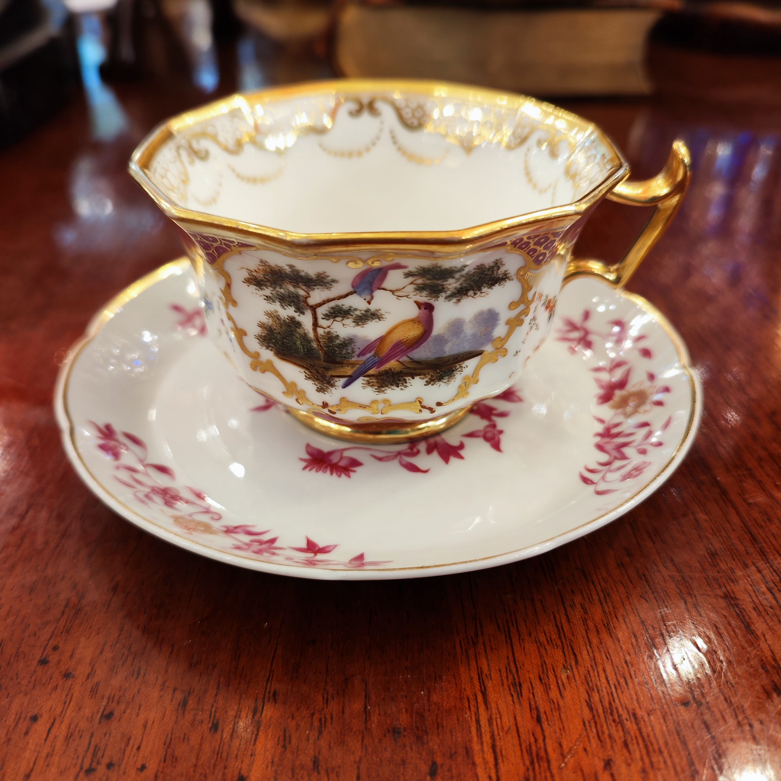 Magnifica taza de te Limoges L. Bernardaud & Co por Christofle. Frncia SXX