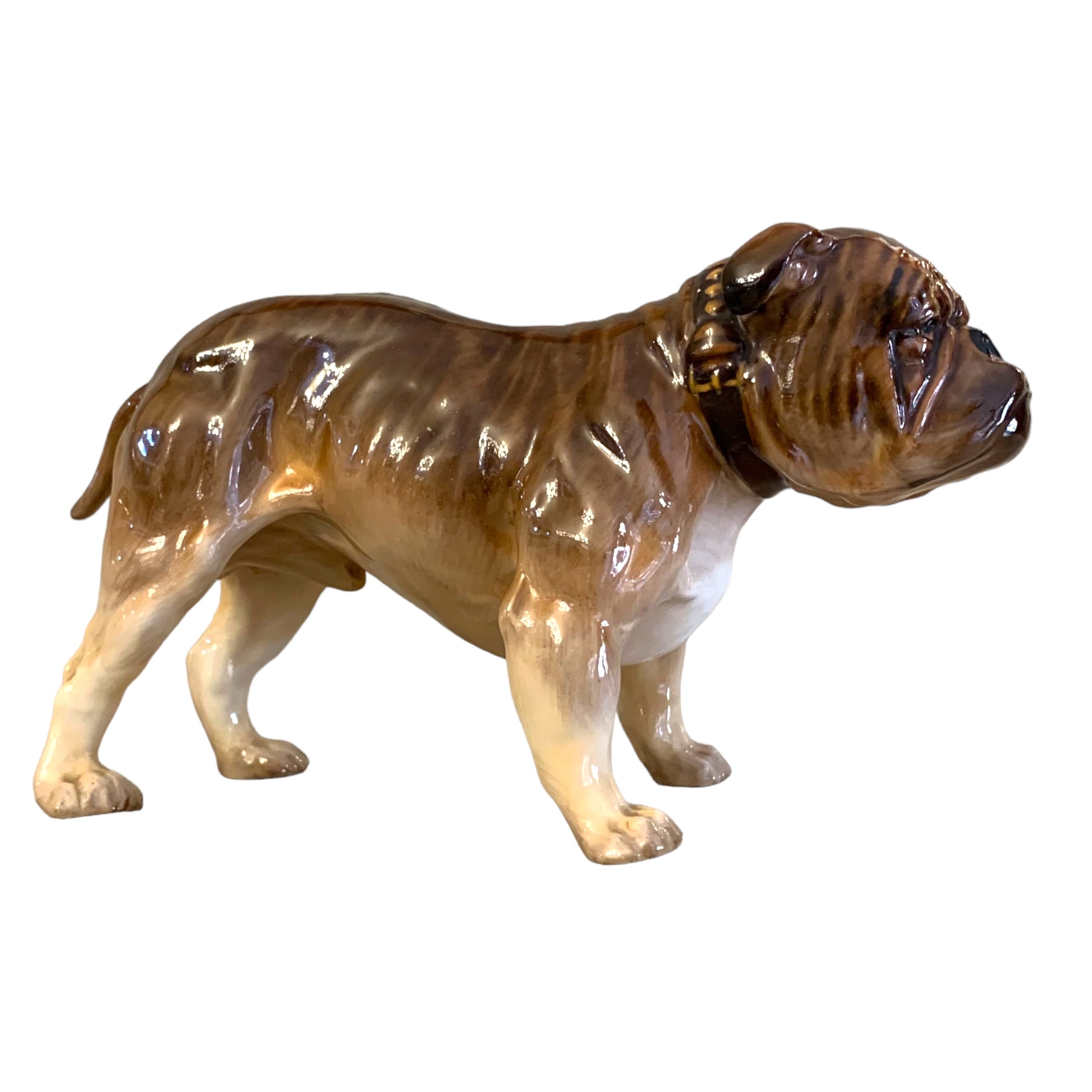 Perro firmado Royal Doulton. SXX