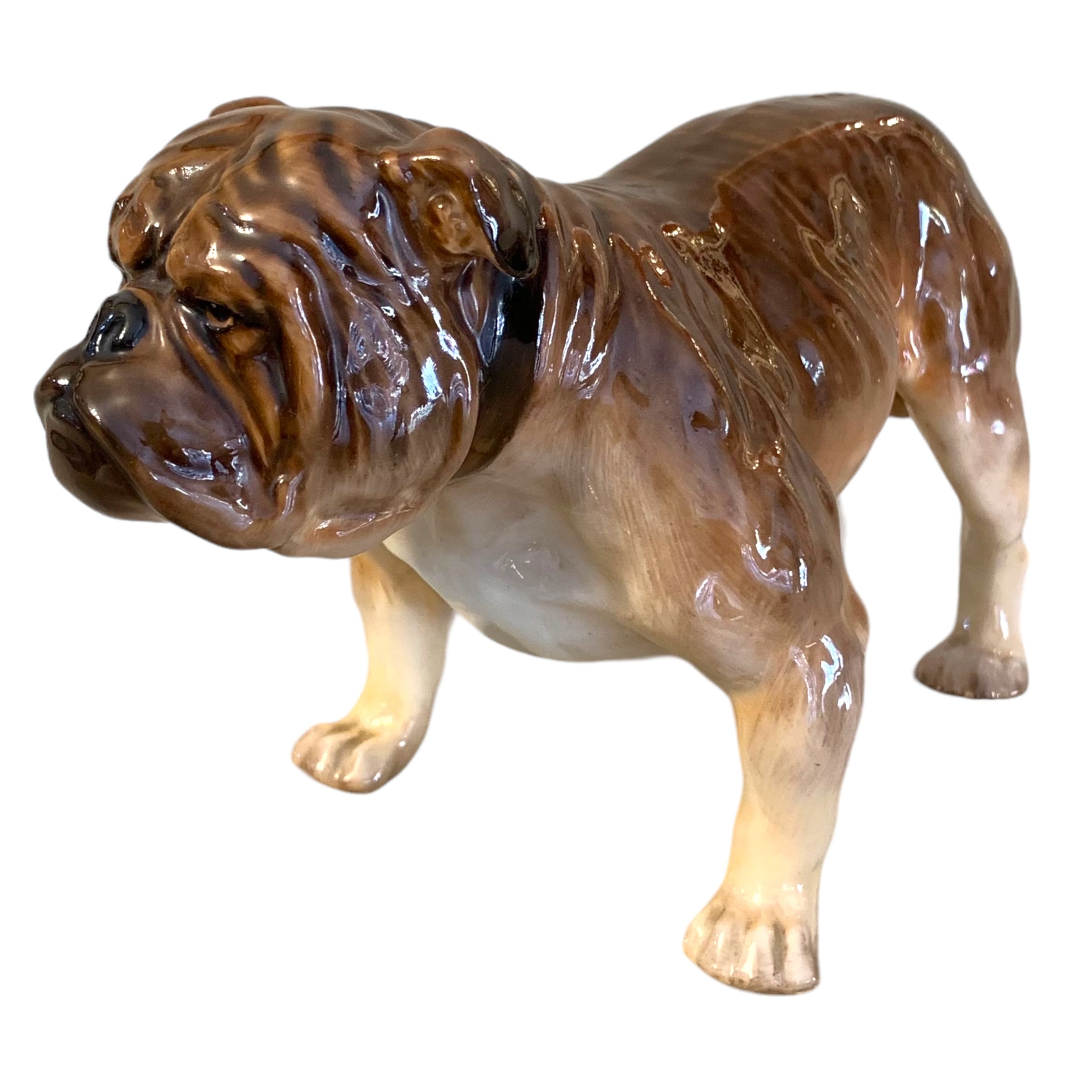Perro firmado Royal Doulton. SXX