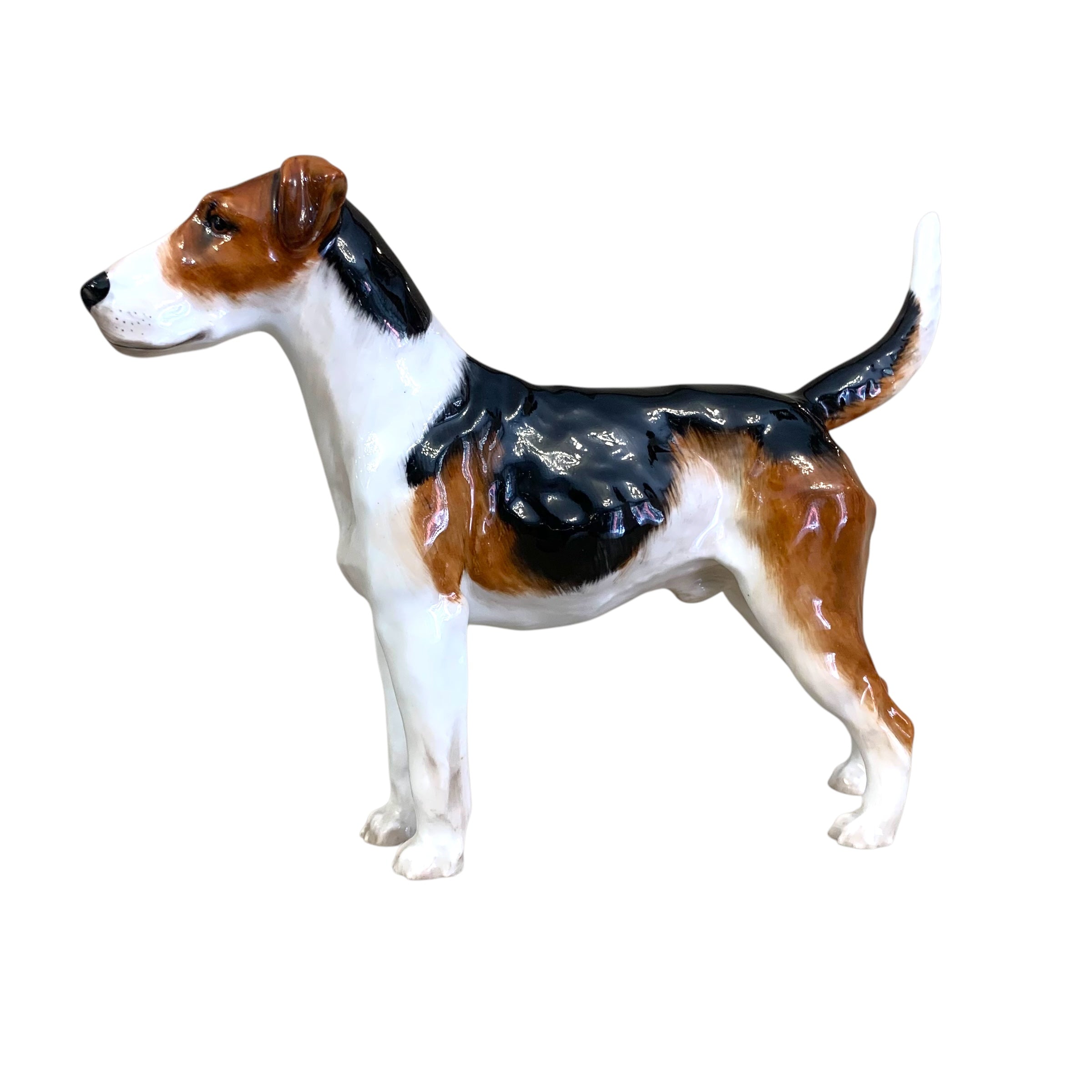 Perro de porcelana inglesa Royal Doulton. SXX