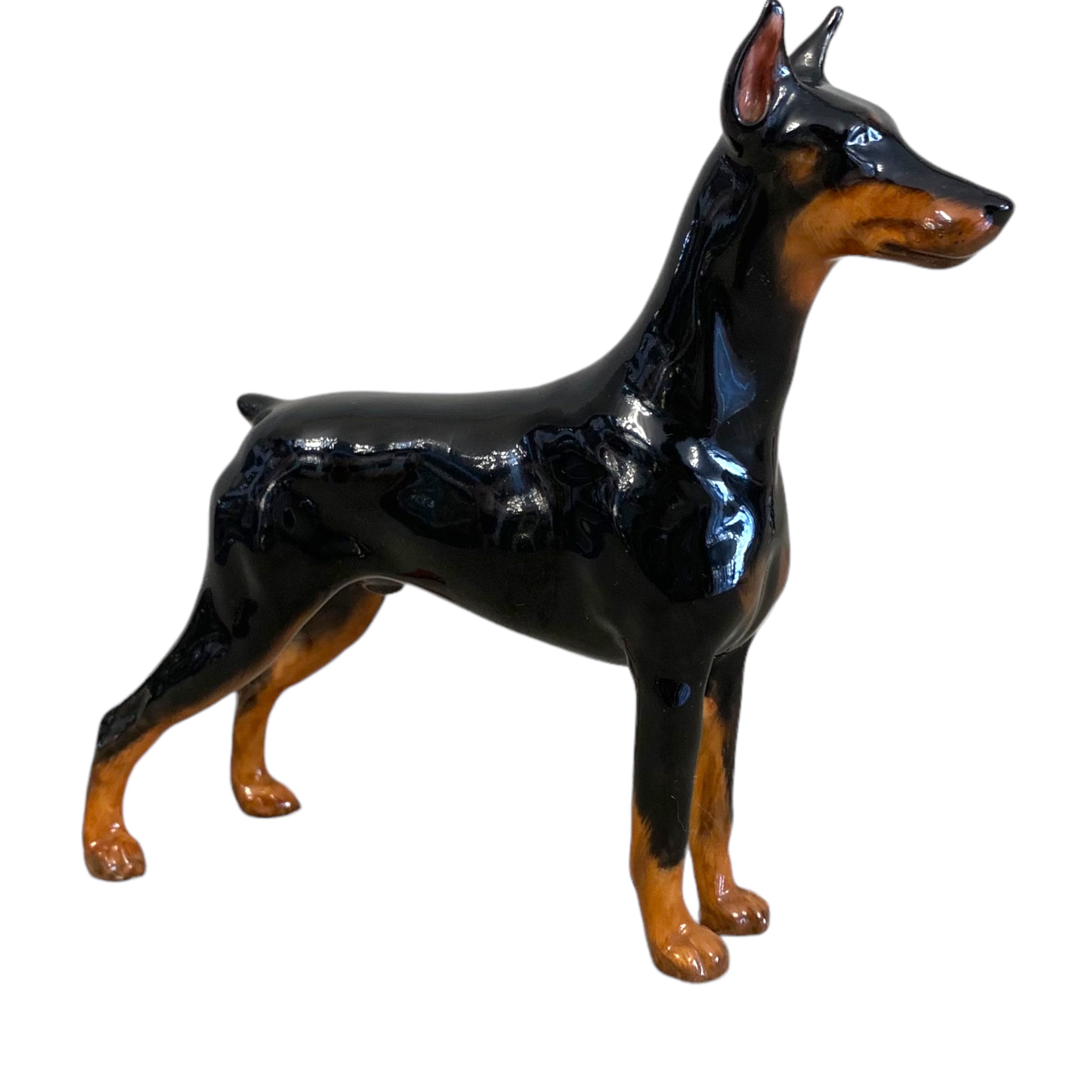 Perro firmado Royal Doulton. SXX