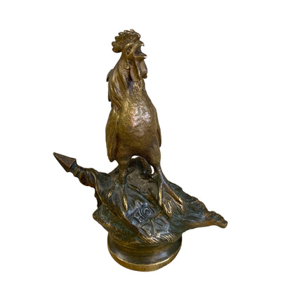 Escultura francesa de gallo en bronce firmado Lecourtier. Fines SXIX