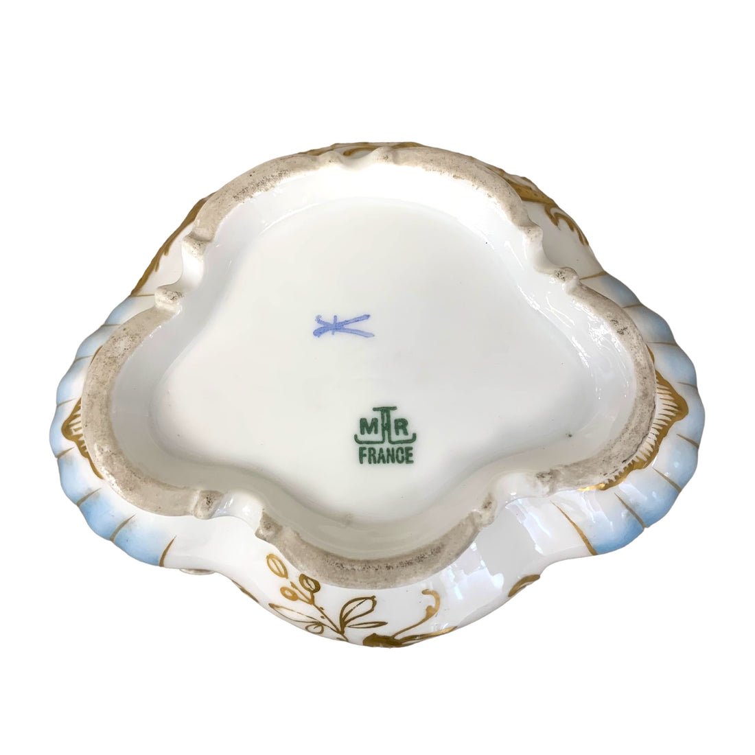 Joyero de porcelana francesa sellada M R Limoges. SXIX