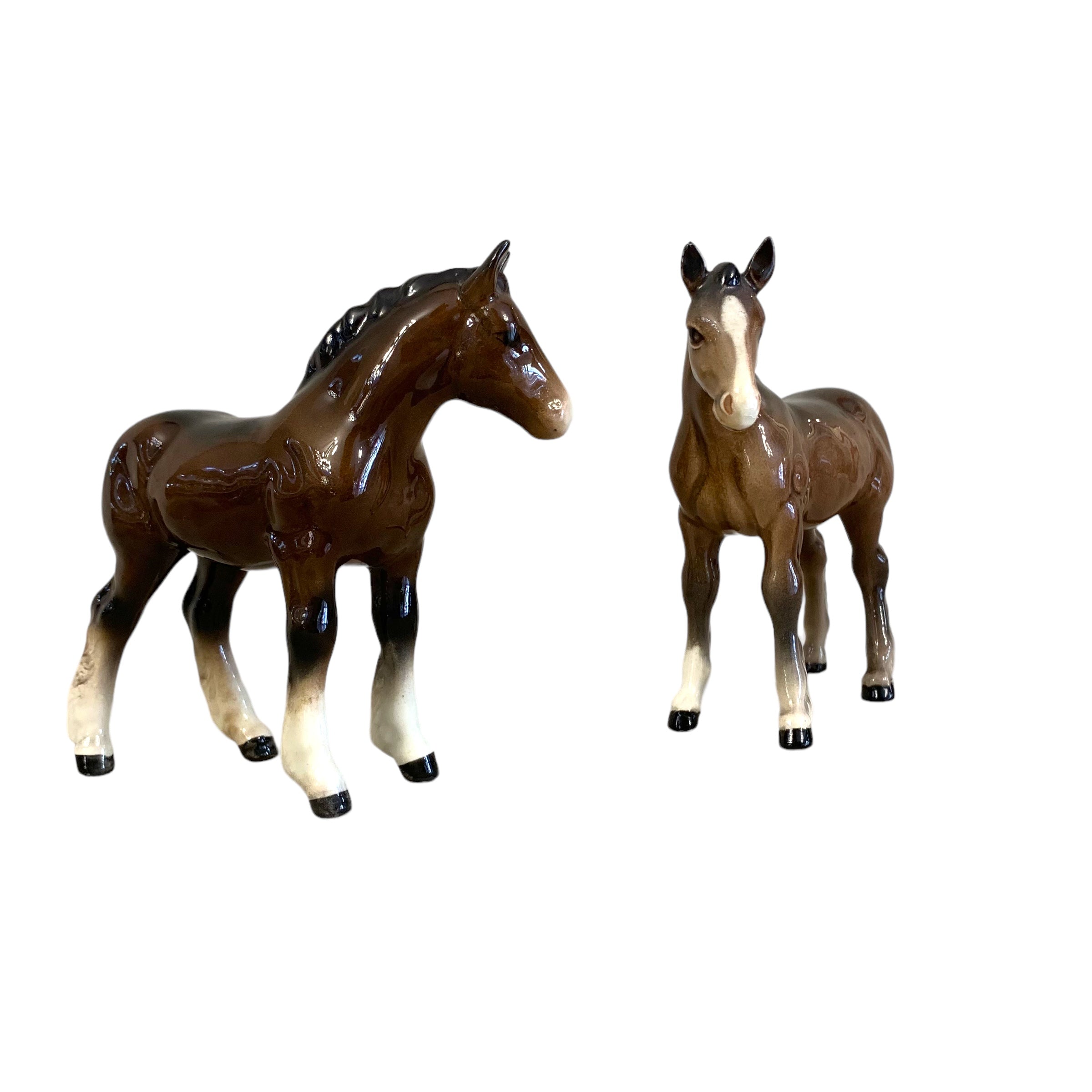 Par de caballos de porcelaan ingelsa Beswick. SXX