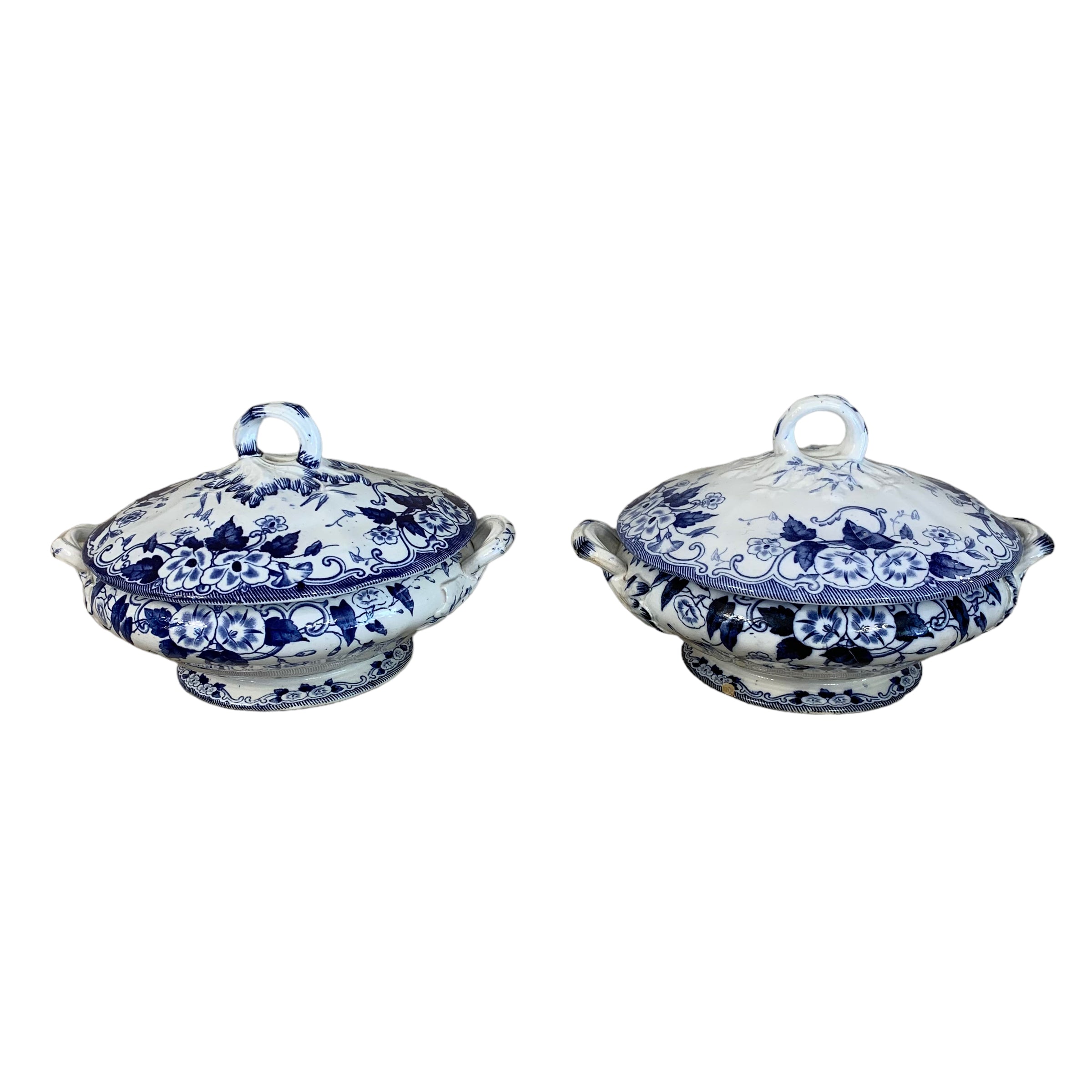 Par de soperas de porcelana francesa "Creil & Montereau" SXIX