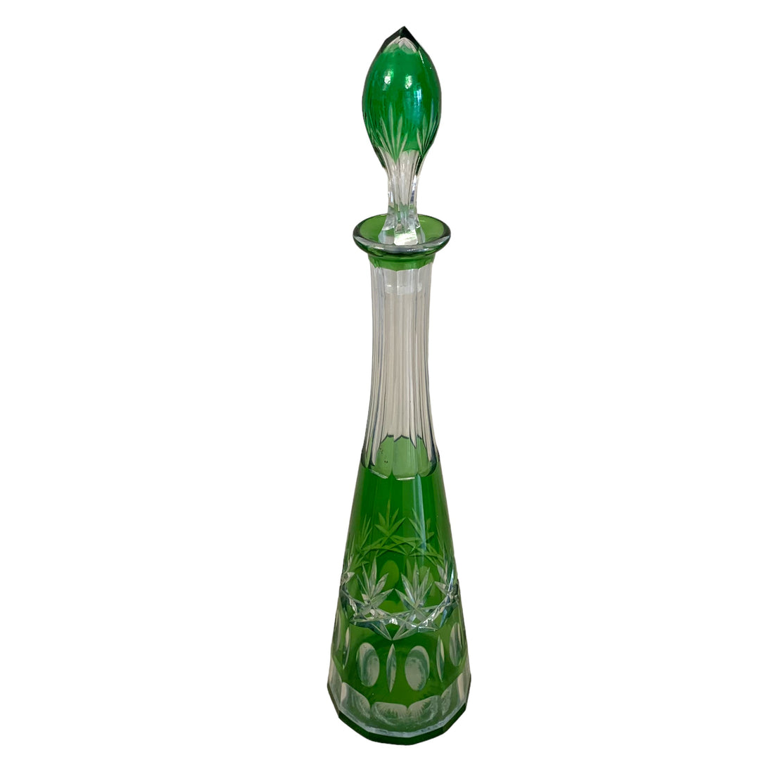Botella de cristal cortado checo color verde Paris. SXX