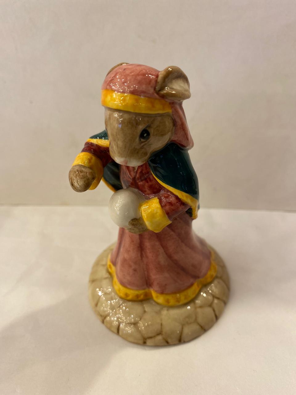 Royal Doulton BunnyKins "Fortune Teller". Año 2000