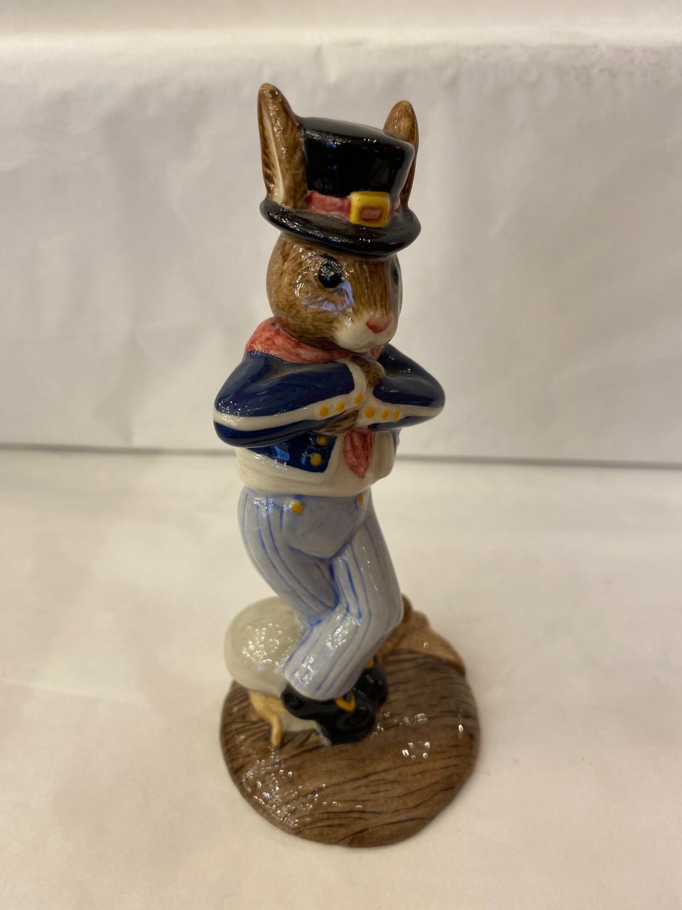 Royal Doulton BunnyKins "Hornpiper". Año 2003