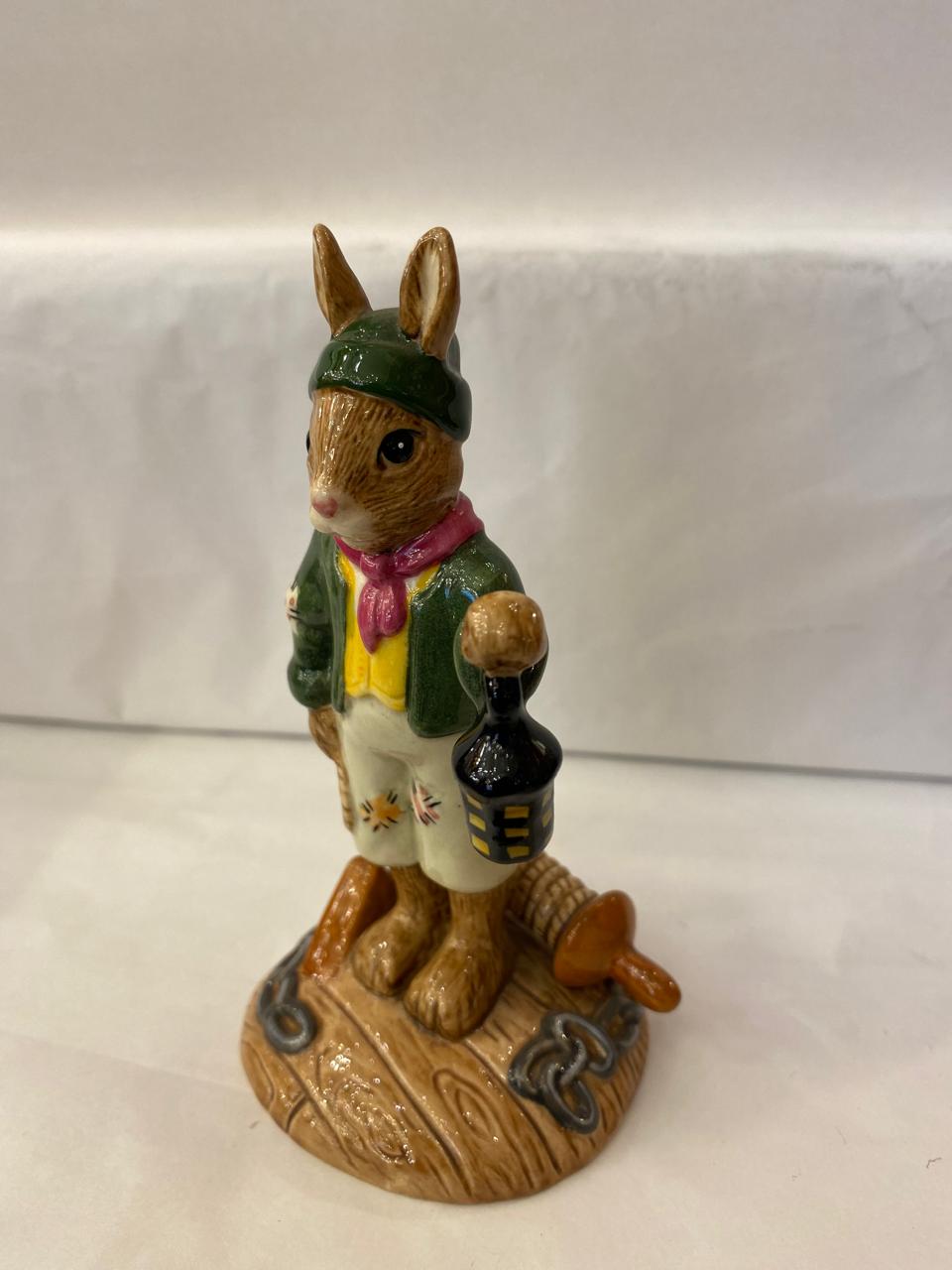 Royal Doulton BunnyKins "Seaman". Año 2003