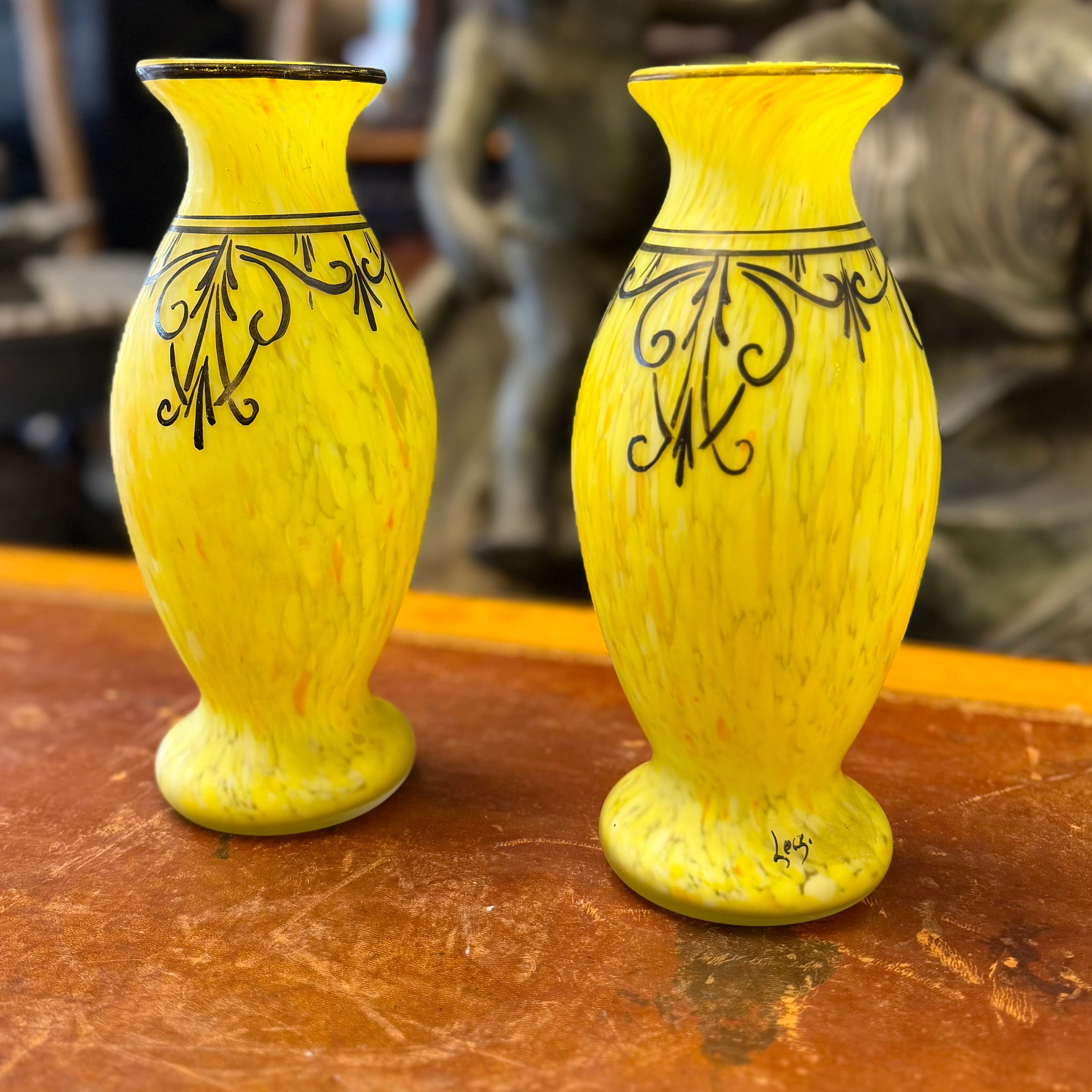 Par de jarrones de vidrio cameo Legras. Francia SXIX