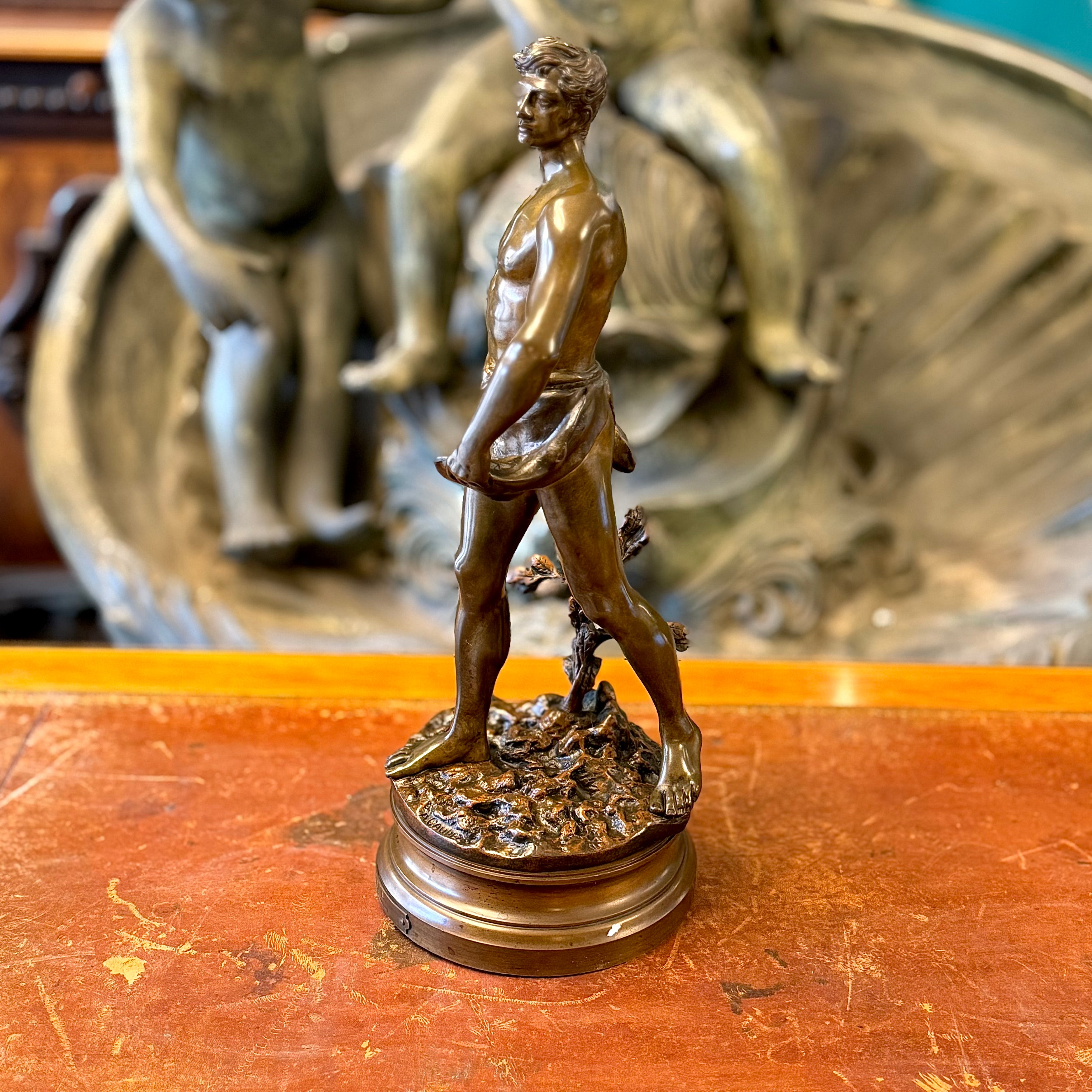 Escultura francesa de bronce titulada "SEMEUR" A. Gaudez. Francia SXIX