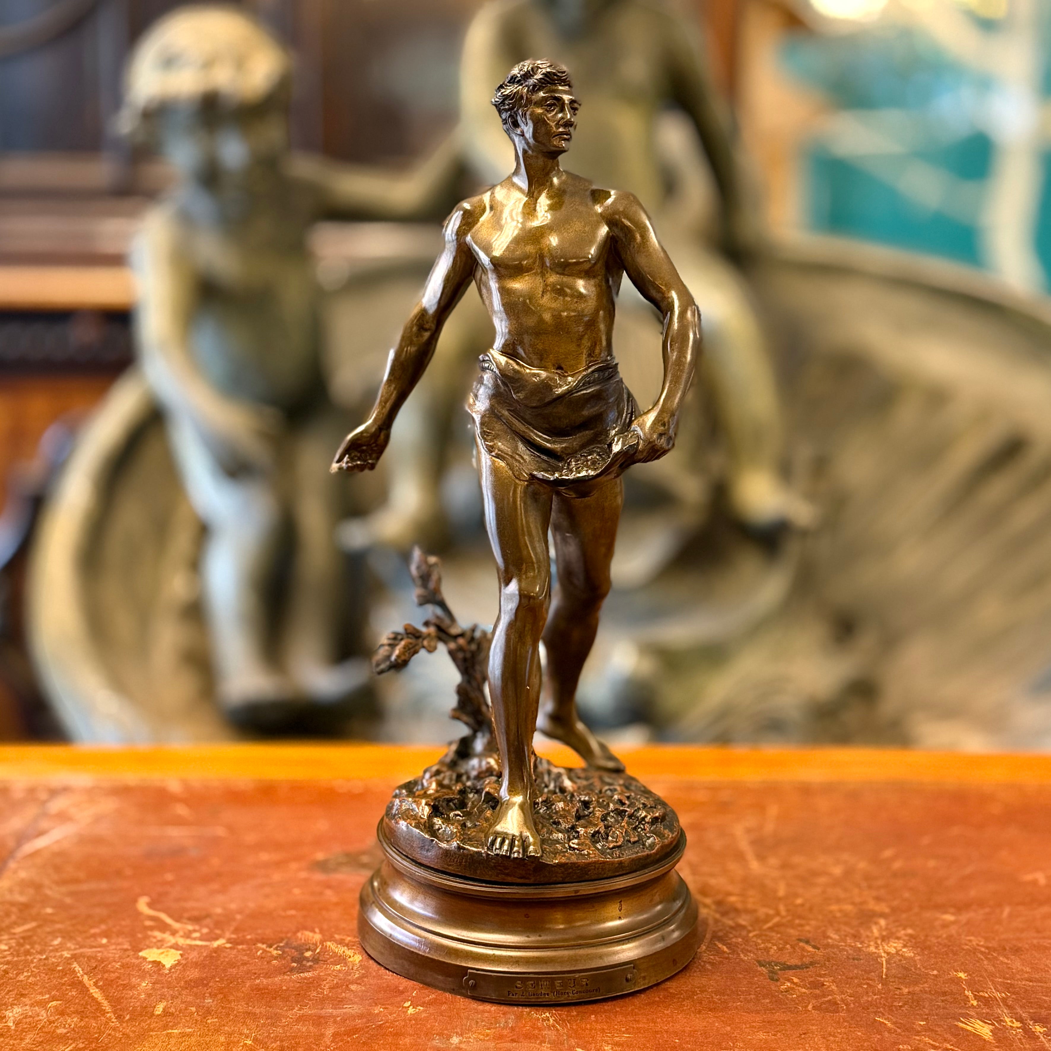 Escultura francesa de bronce titulada "SEMEUR" A. Gaudez. Francia SXIX
