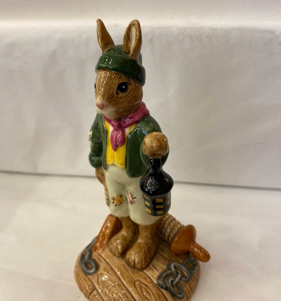Royal Doulton BunnyKins "Seaman". Año 2003
