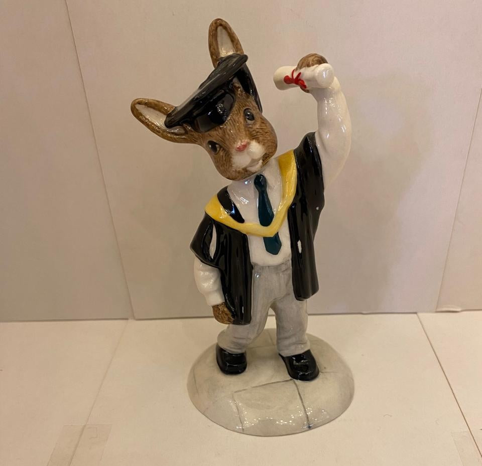 Royal Doulton BunnyKins "Graduation Day". Año 2003