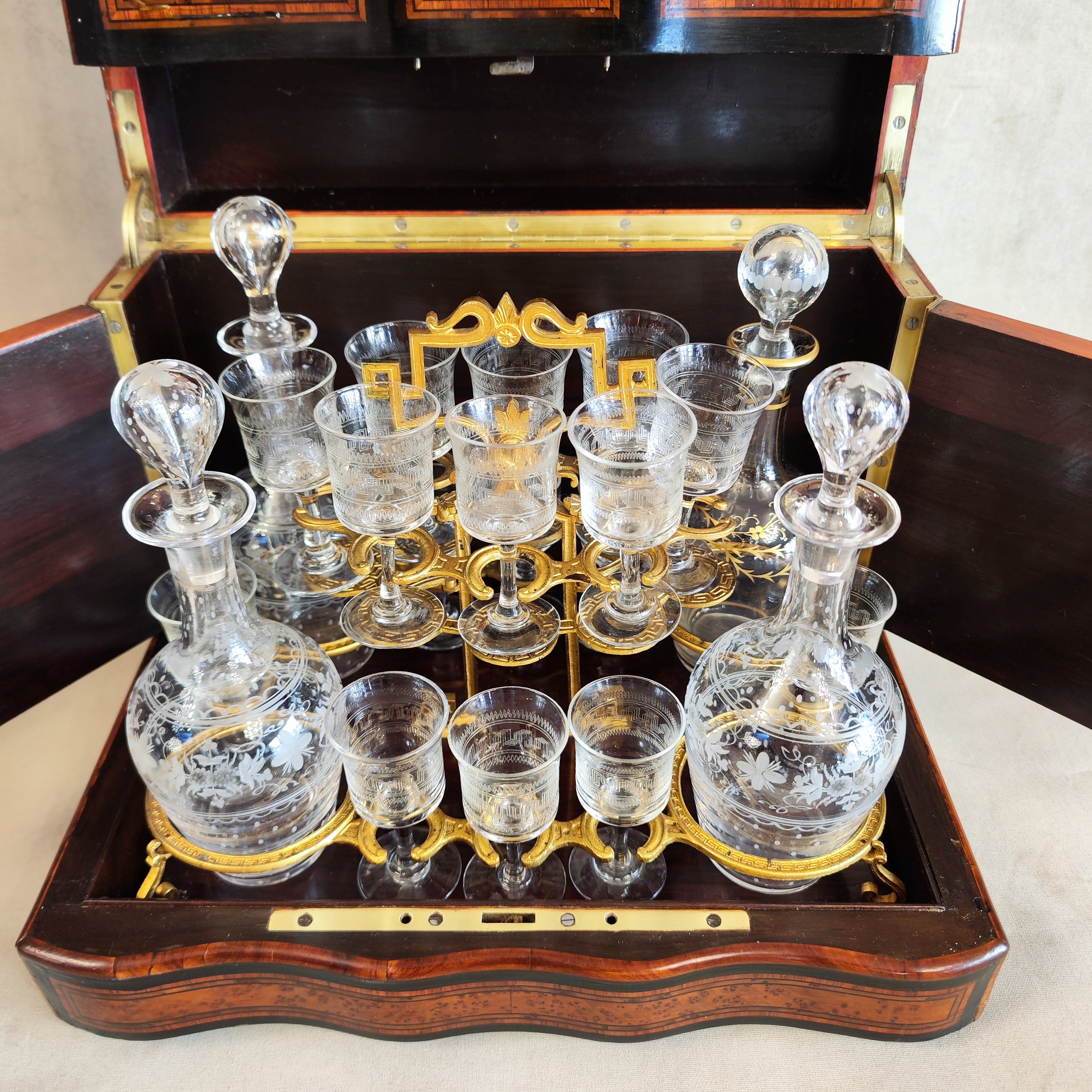 Cava licor francesa Epoca Napoleon III. Francia SXIX