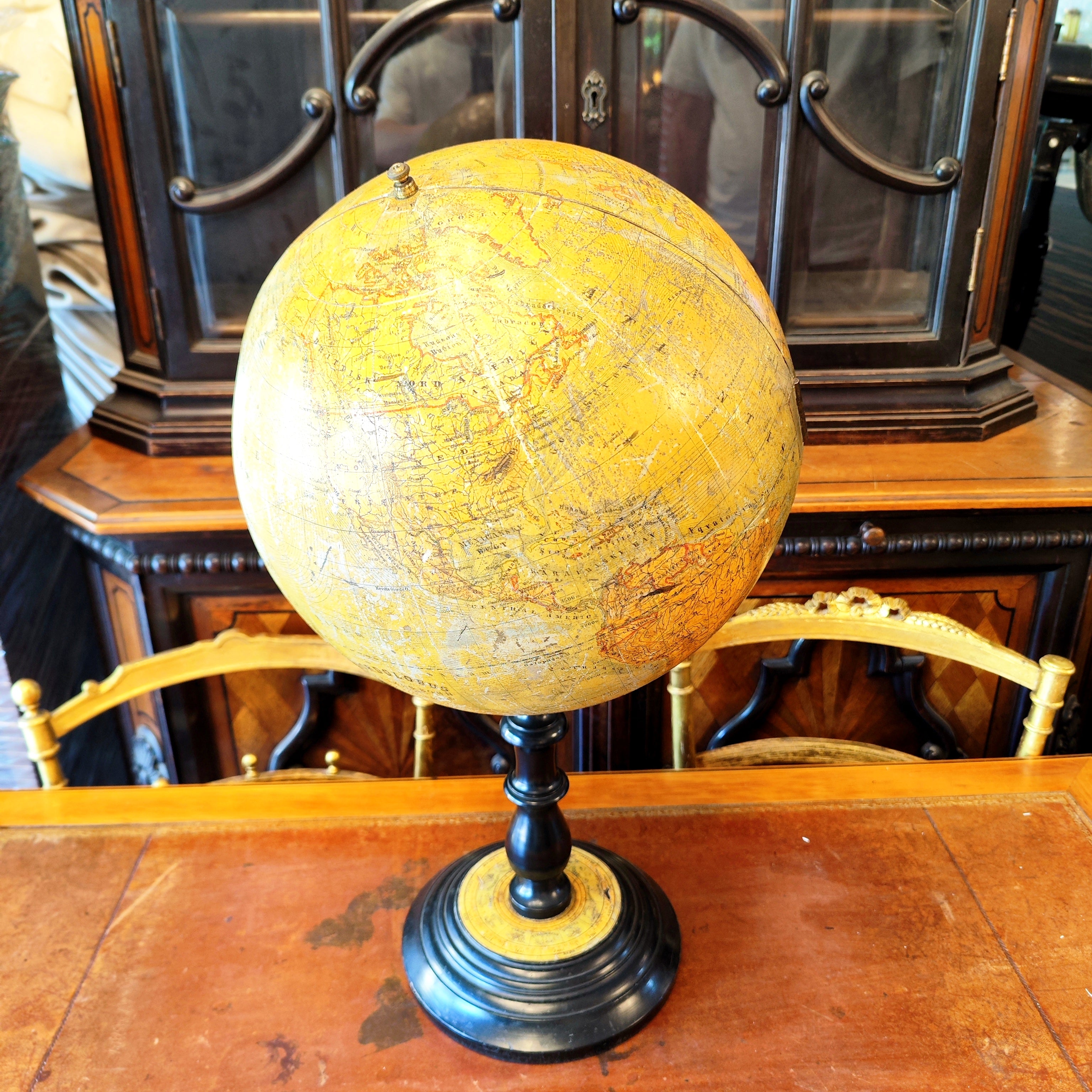 Globo terraqueo Felkl & Sohn. Praga 1890