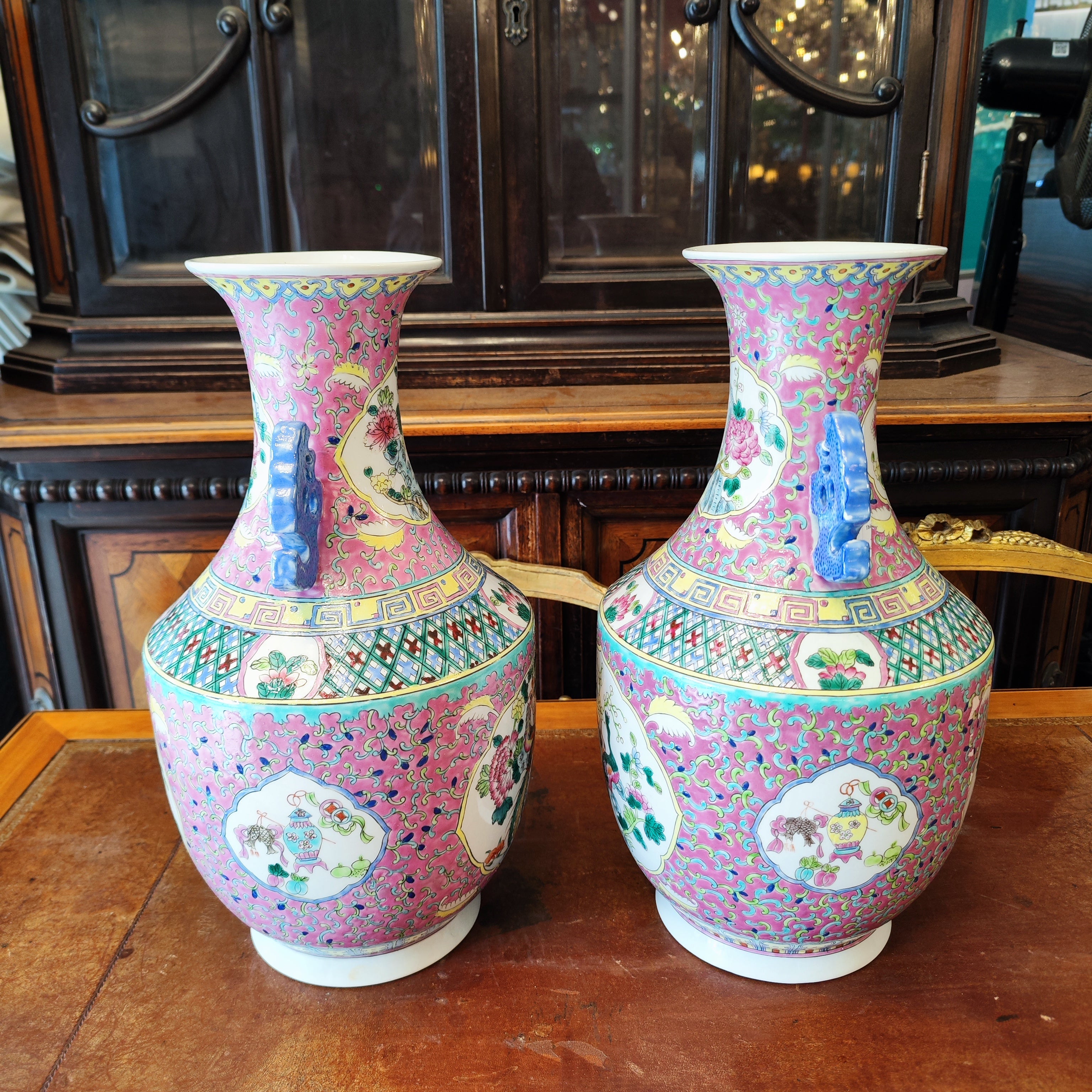 Par de jarrones china rosados. China SXX