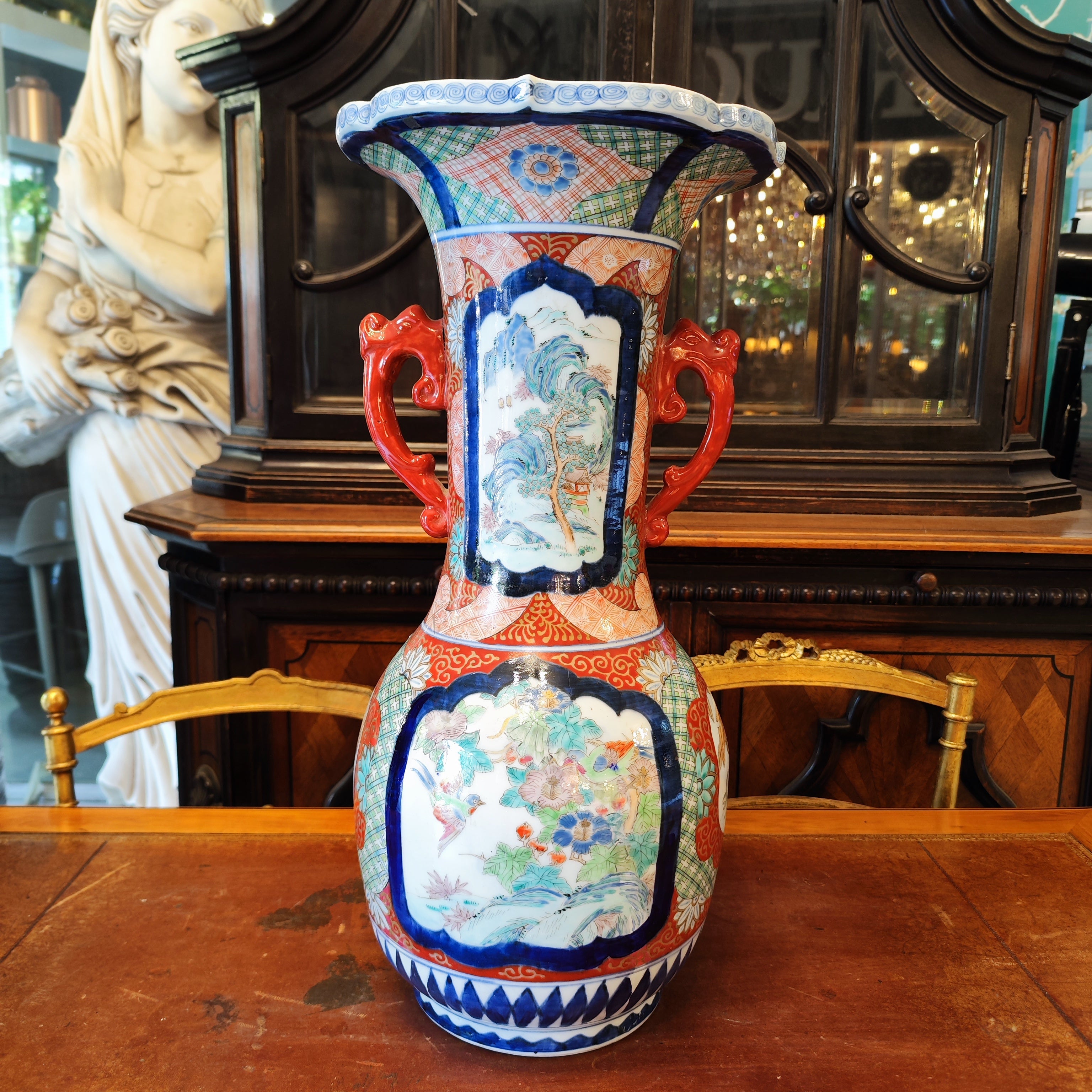 Gran jarrón de Arita. Japón Arita SXIX