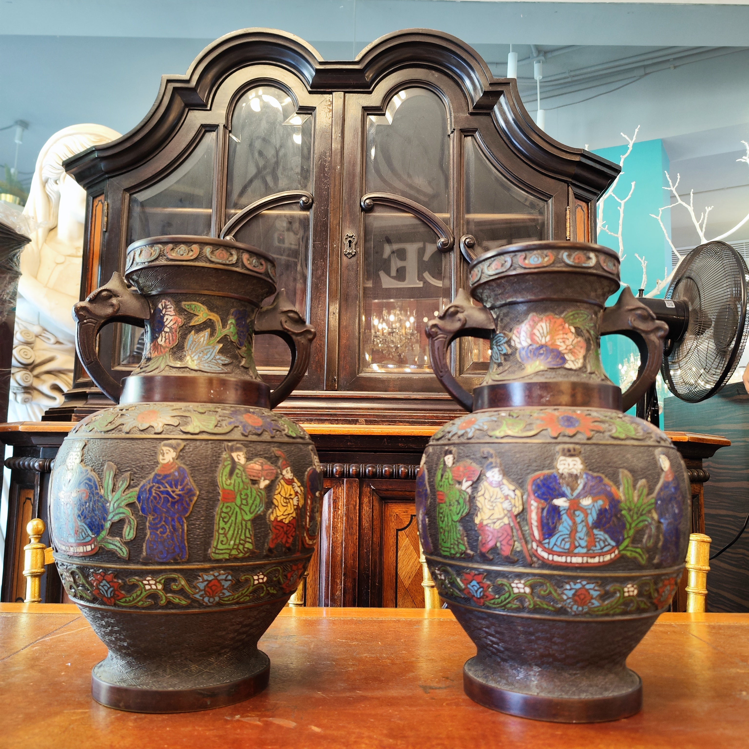 Par de cloissone chinos esmaltados. China SXIX