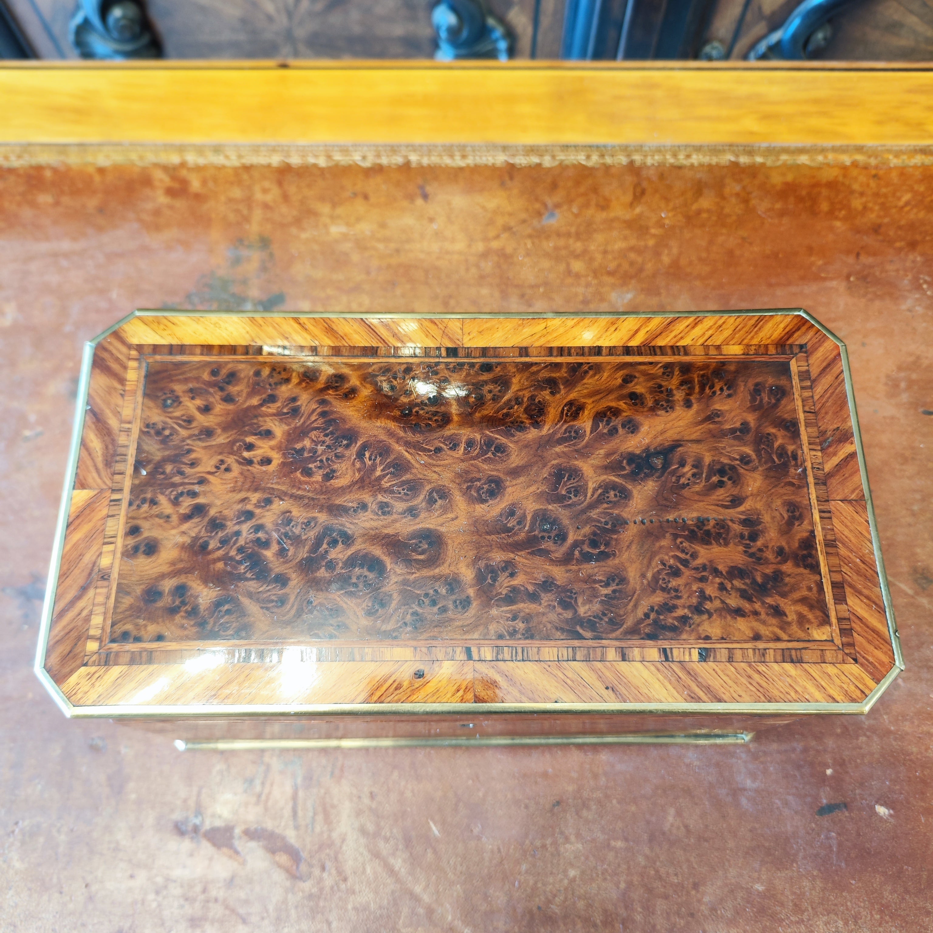 Espectacular Te Caddy doble. Época Napoleón III Francia 1860-1870