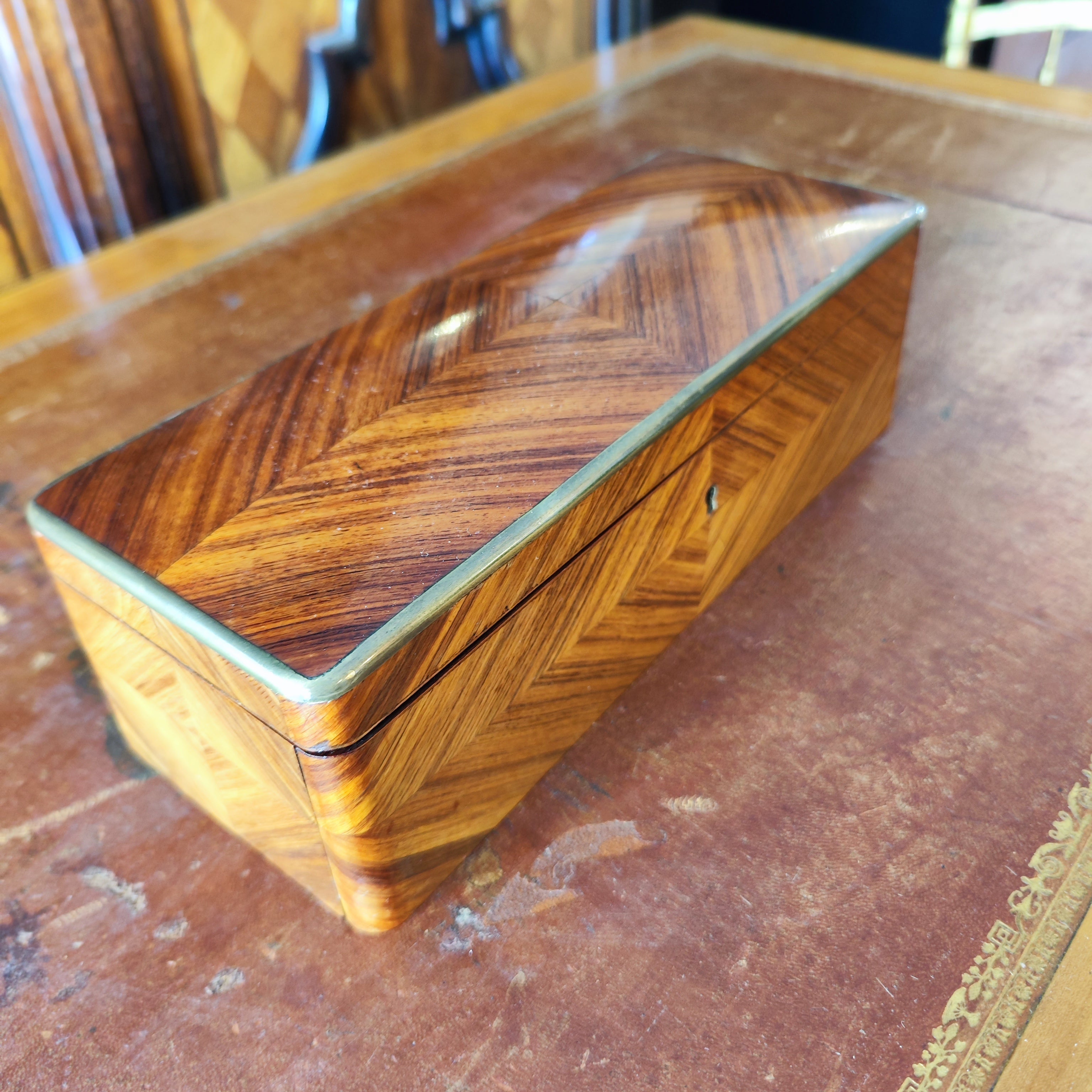 Caja francesa para cartas y fichas. Napoleón III Francia SXIX