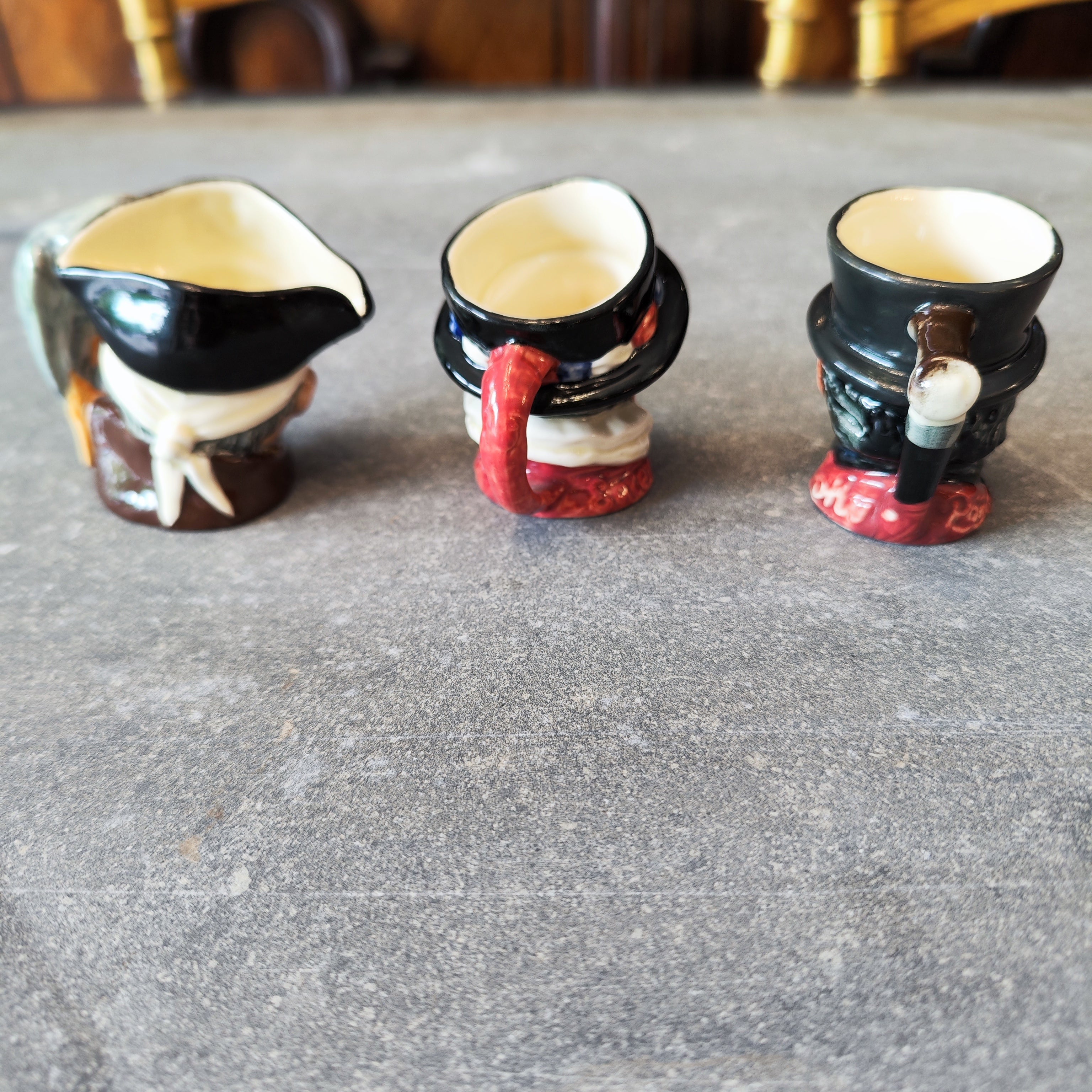 Juego de 3 jarras Royal Doulton Toby. Inglaterra SXX