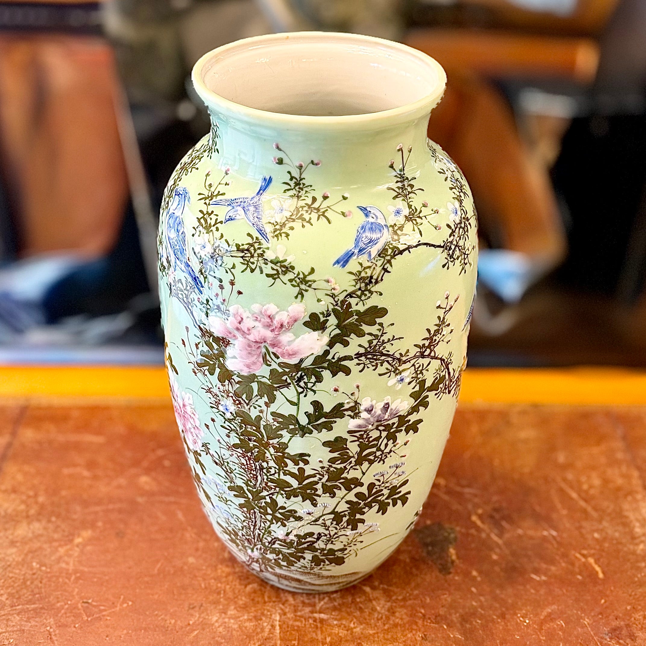 Jarrón japones de caolín periodo Meiji. Japón SXIX