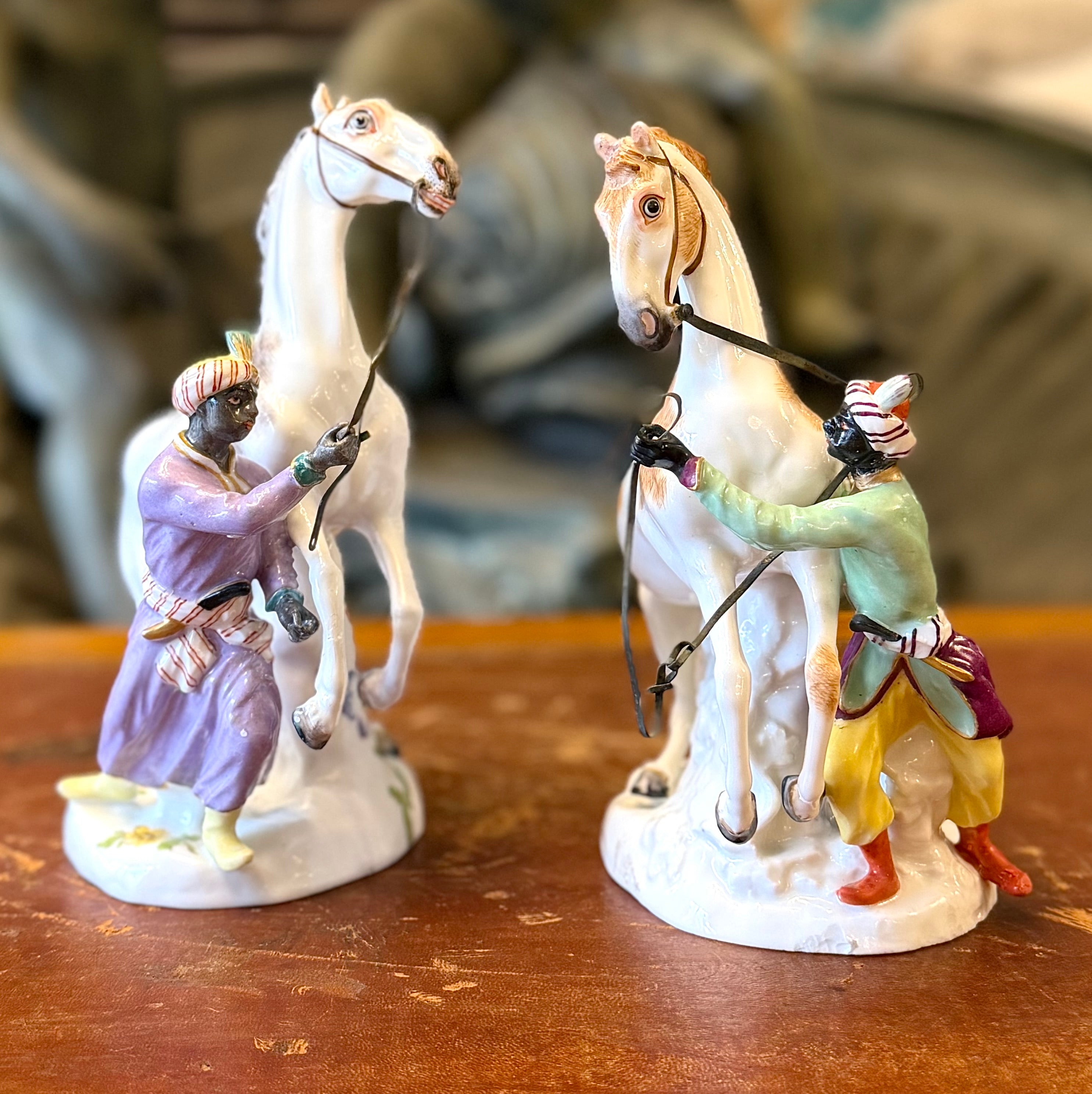 Figura de porcelana alemana Meissen domadores de caballos. Alemania SXX