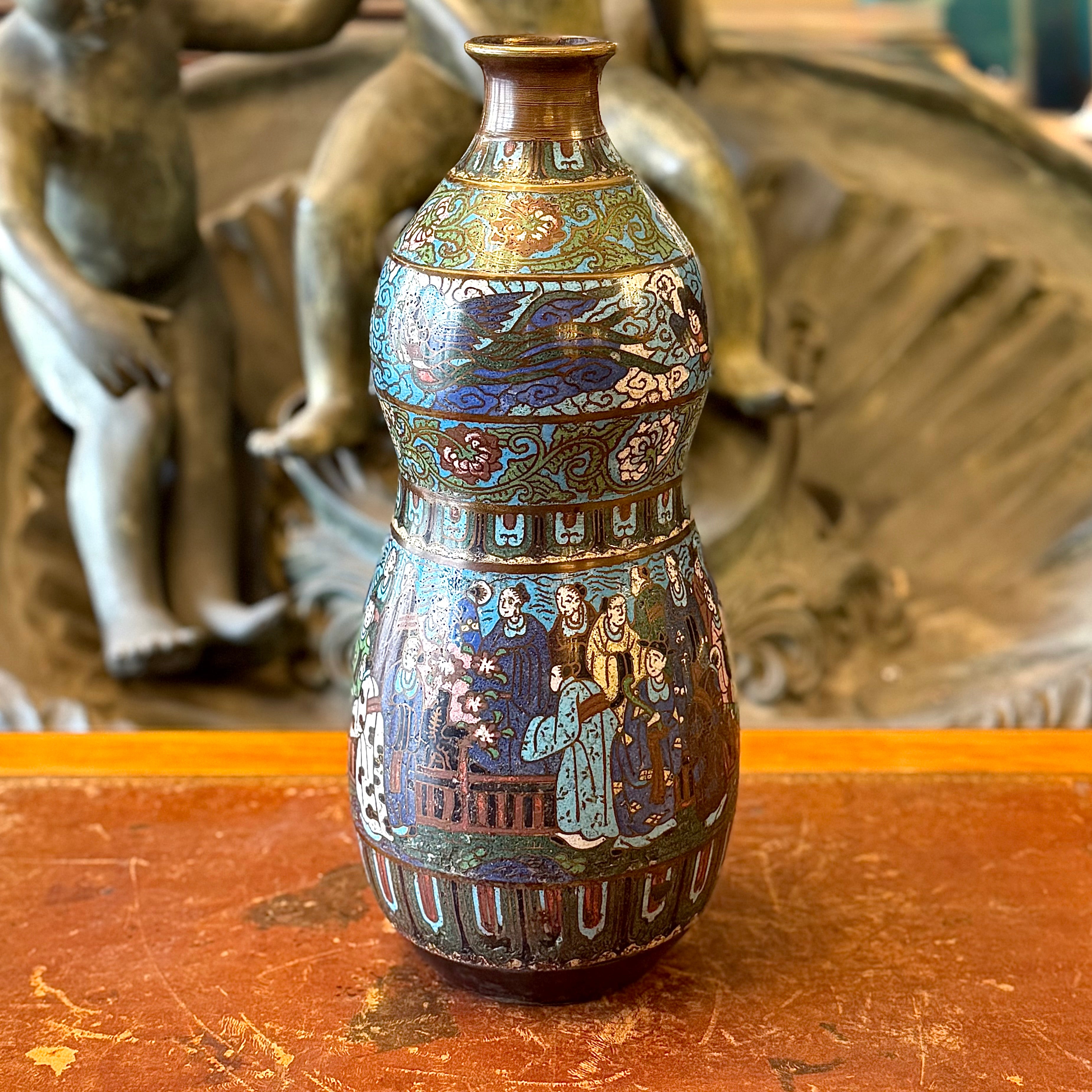 Jarron de cloissone esmalatdo chino "Doble Gorda". China SXIX