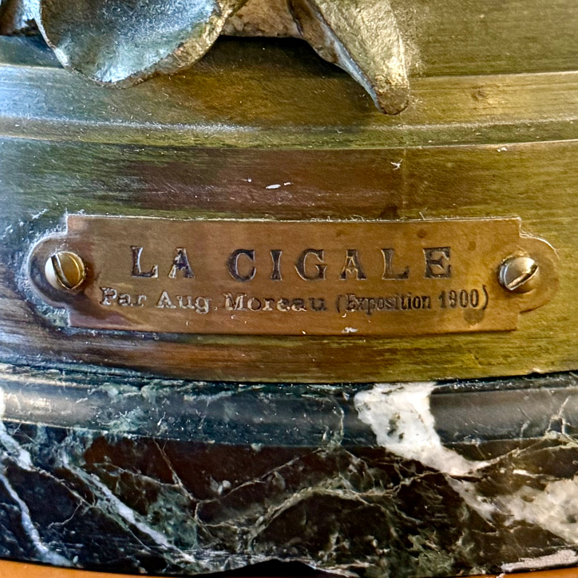 Busto bronce Art-Nouveau titulado "La Cigale" por Auguste Moreau. Francia SXIX