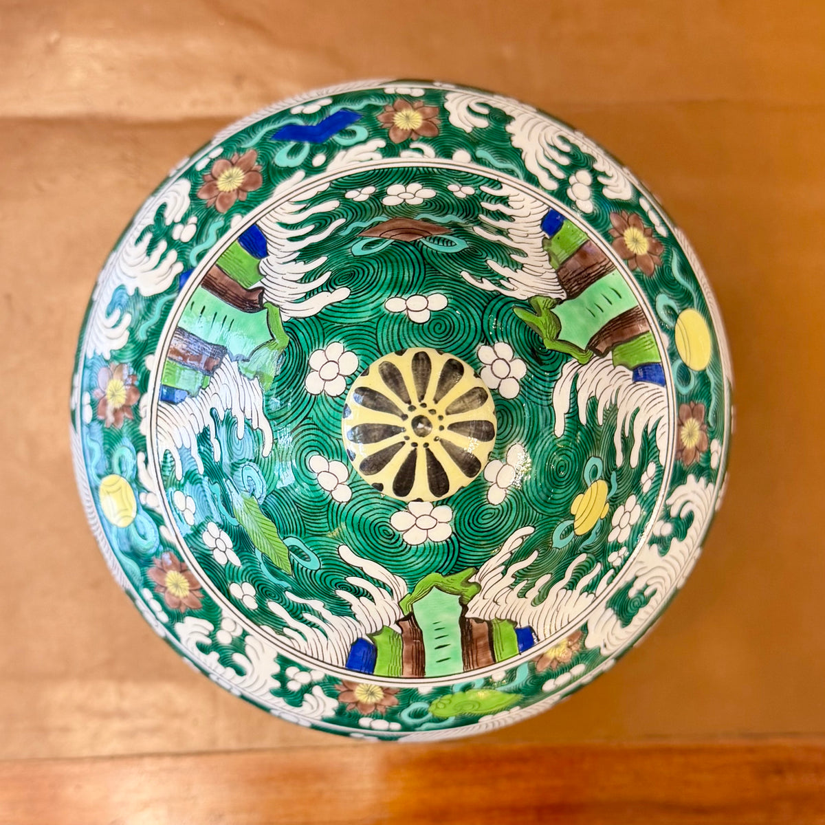 Jarrón de jengibre chino verde oscuro en volutas. Chino SXIX