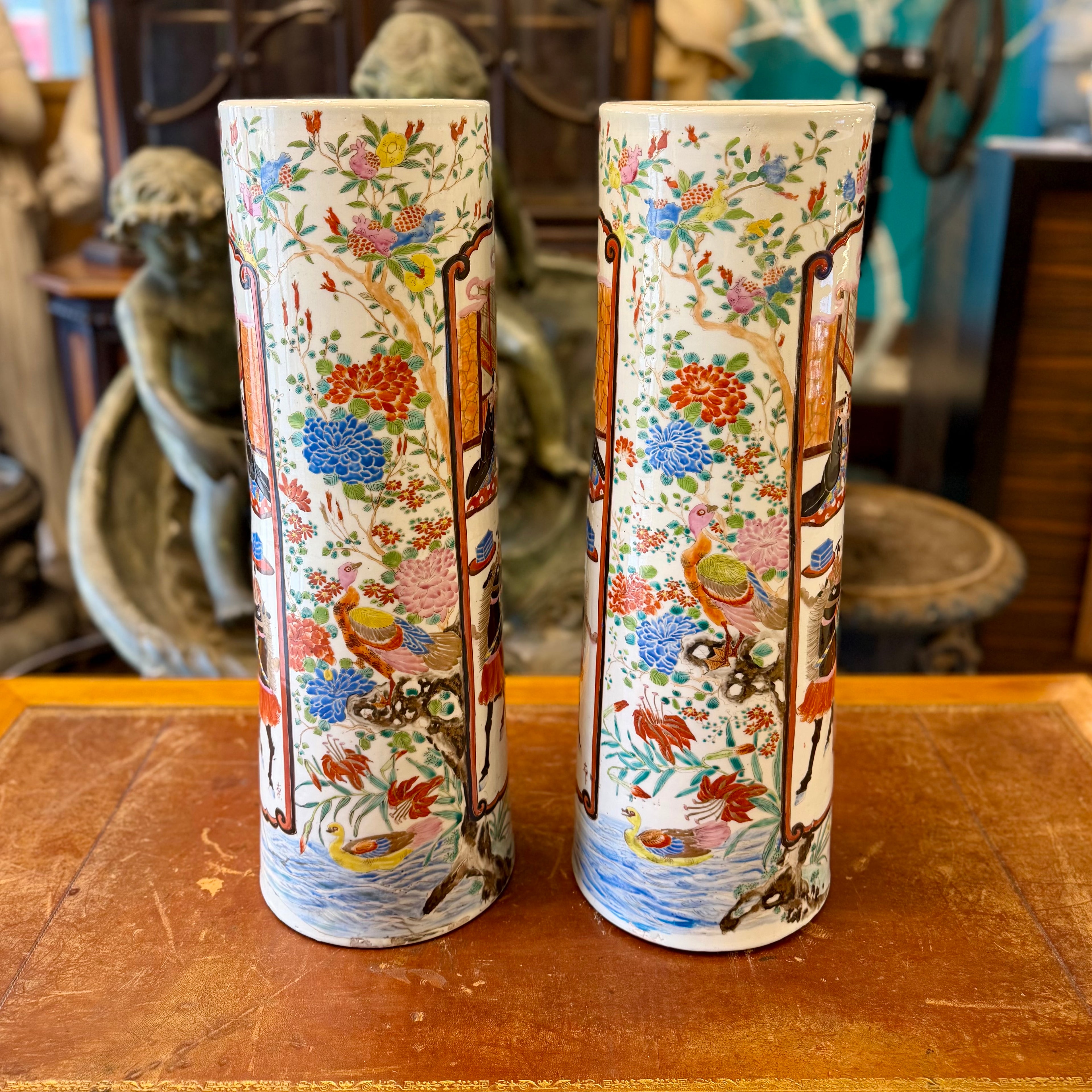 Gran par de pinceleros de caolín japoneses. Japón SXIX