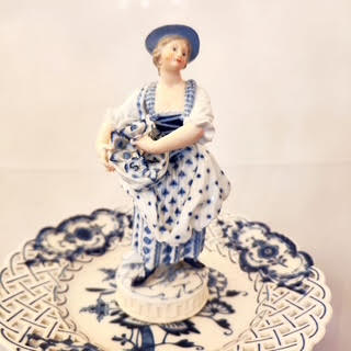 Centro Meissen modelo "CEBOLLA" Alemania SXIX