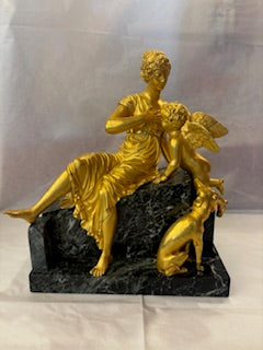 La Madre Acogedora en Bronce Francia S.XIX