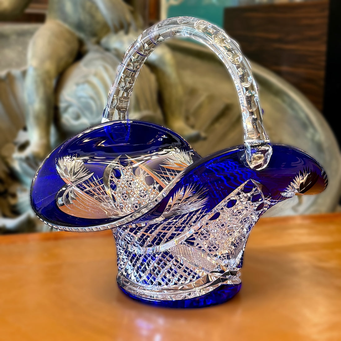 Centro de mesa cristal cortado canasto. Checoeslovaquia SXX